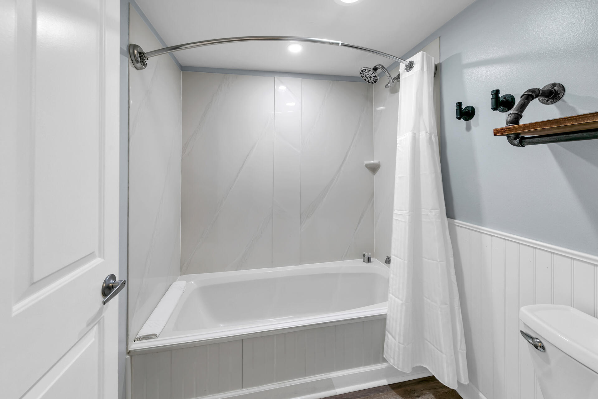 SHORES OF PANAMA - Residential