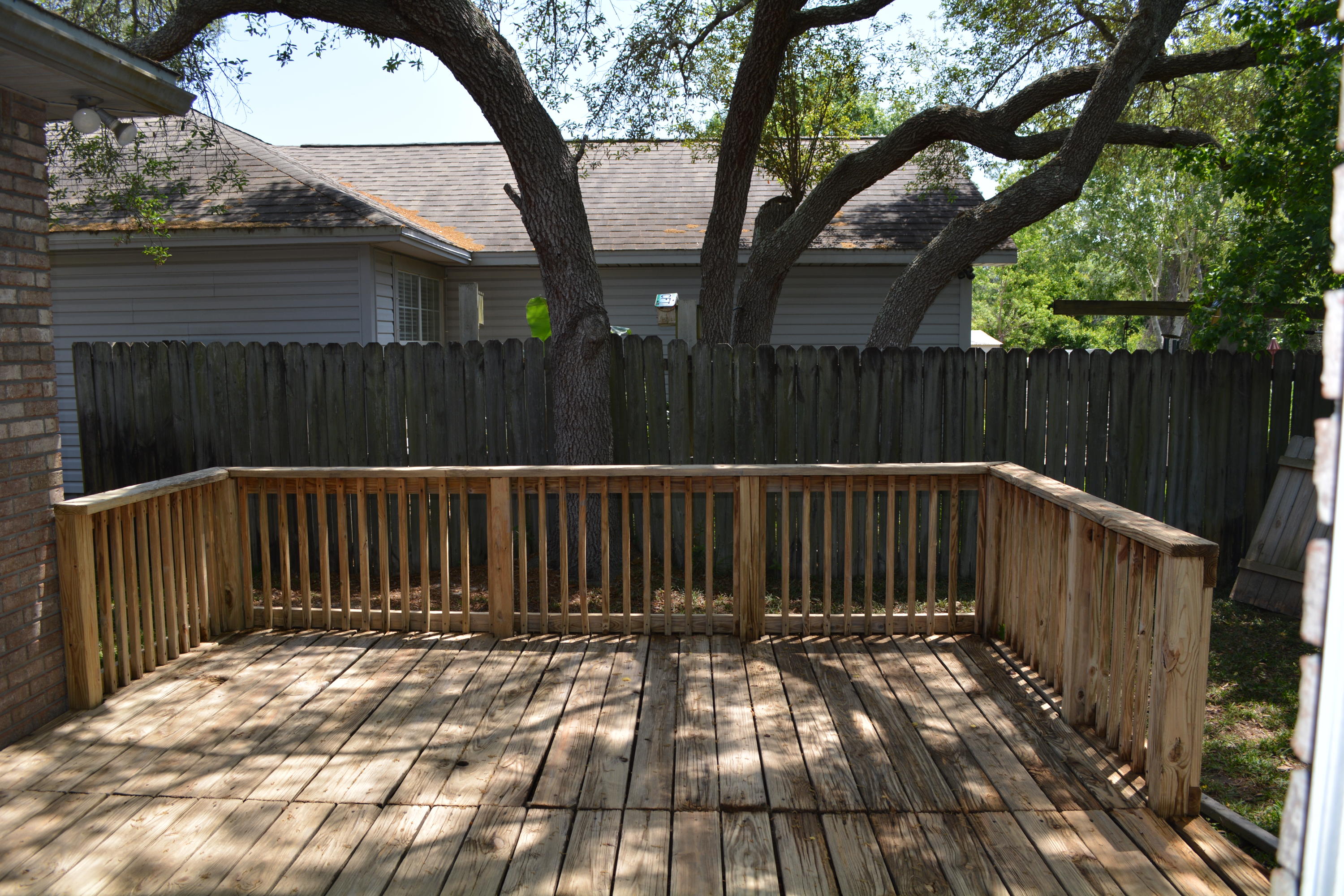 MEADOW WOODS - Residential