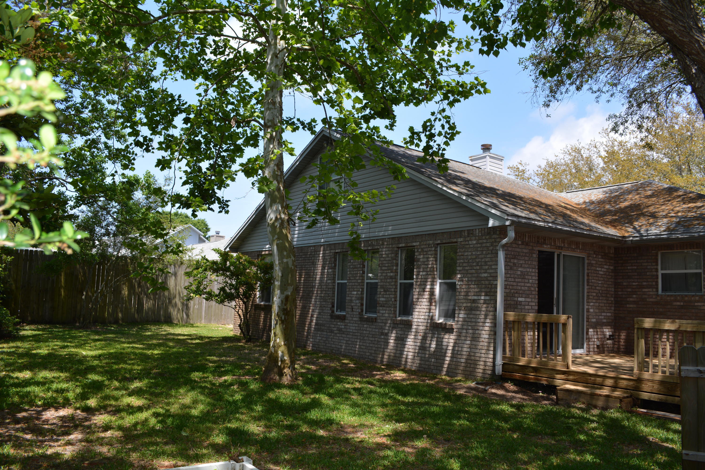 MEADOW WOODS - Residential