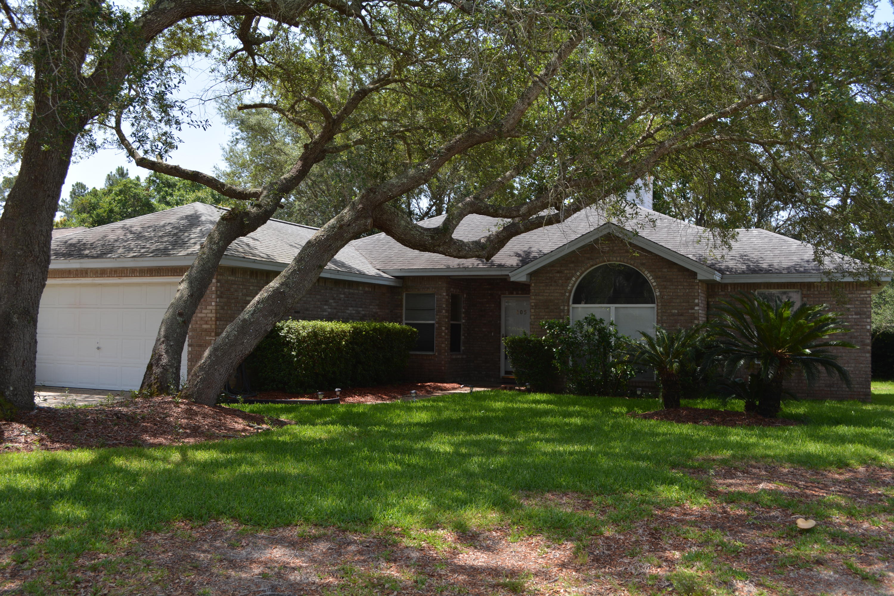 MEADOW WOODS - Residential