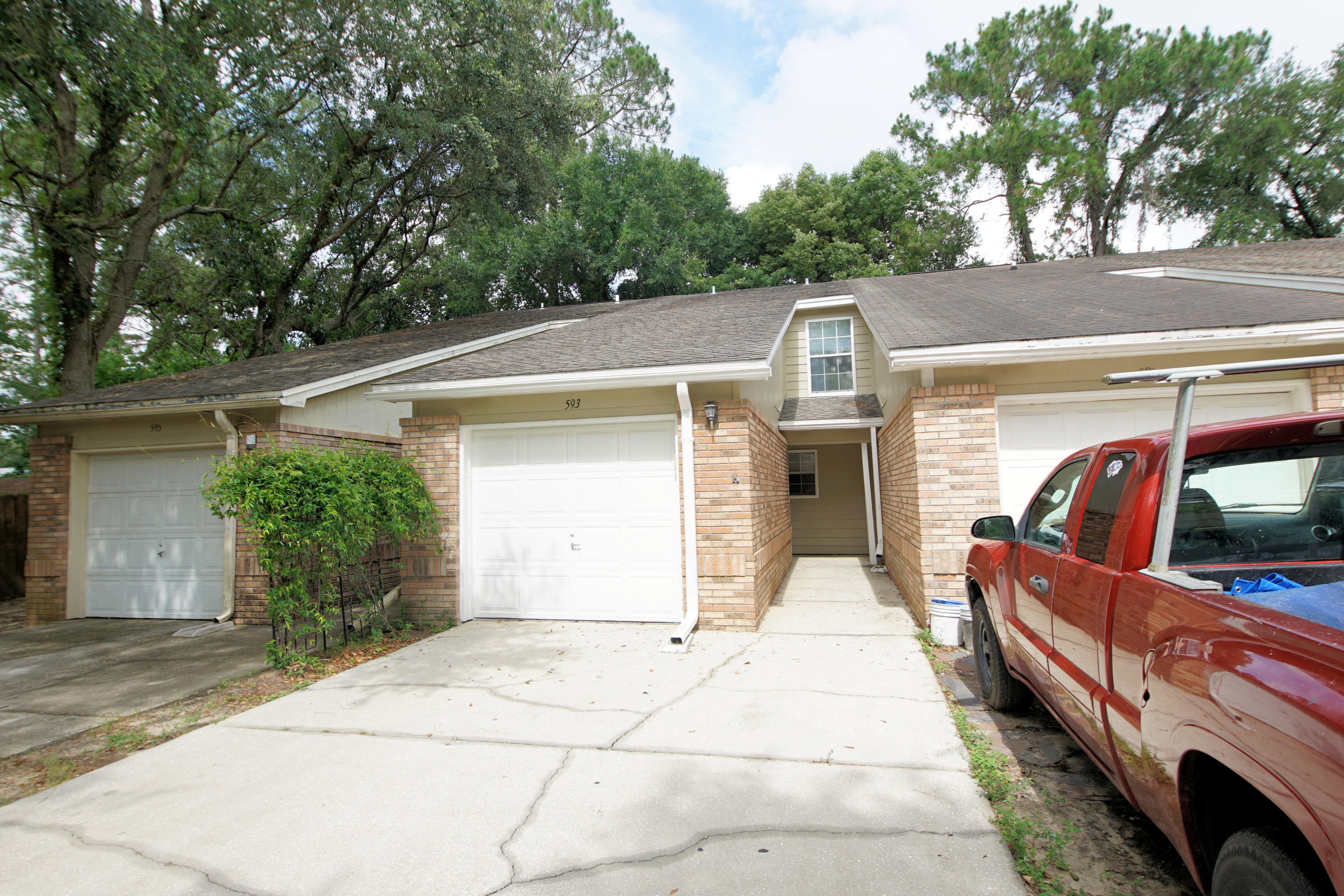 2 Bed 1.5 Bath Townhome in a great location and neighborhood!! Perfect purchase for a primary home owner or investor. Close proximity to both Eglin and Hurlburt. This townhome has a beautiful kitchen with white cabinetry and a large living area. Indoor laundry room, covered patio and fenced back yard. One car garage. Tile throughout. Make your appointment to view today!