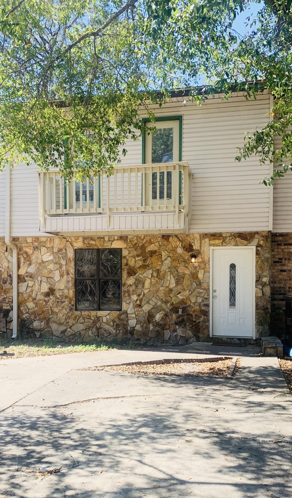 SHANGRA WOODS 1ST ADDN - Residential Lease