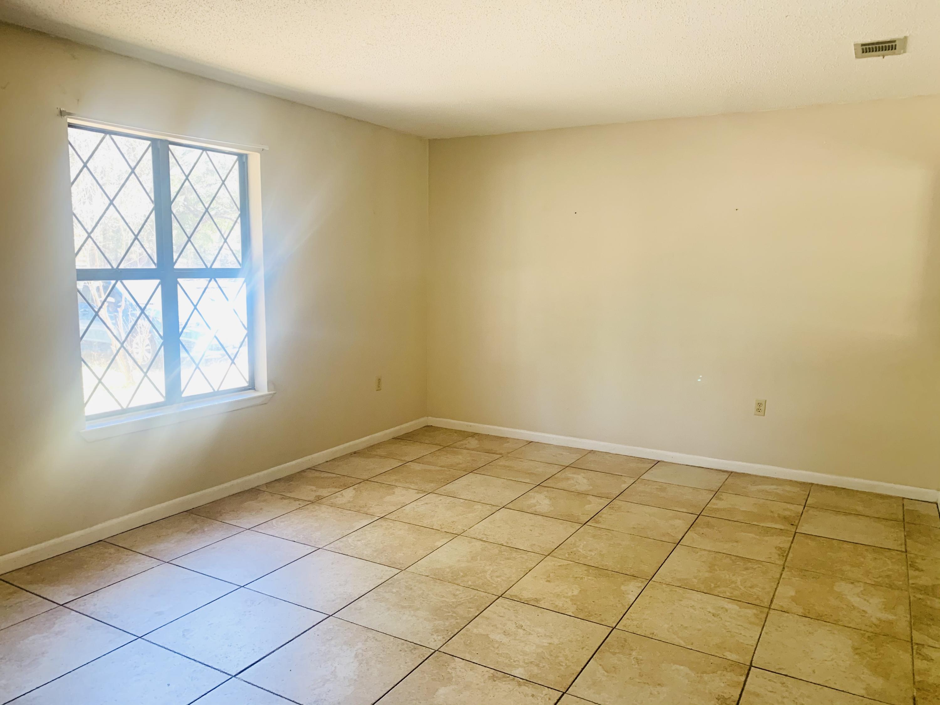 SHANGRA WOODS 1ST ADDN - Residential Lease