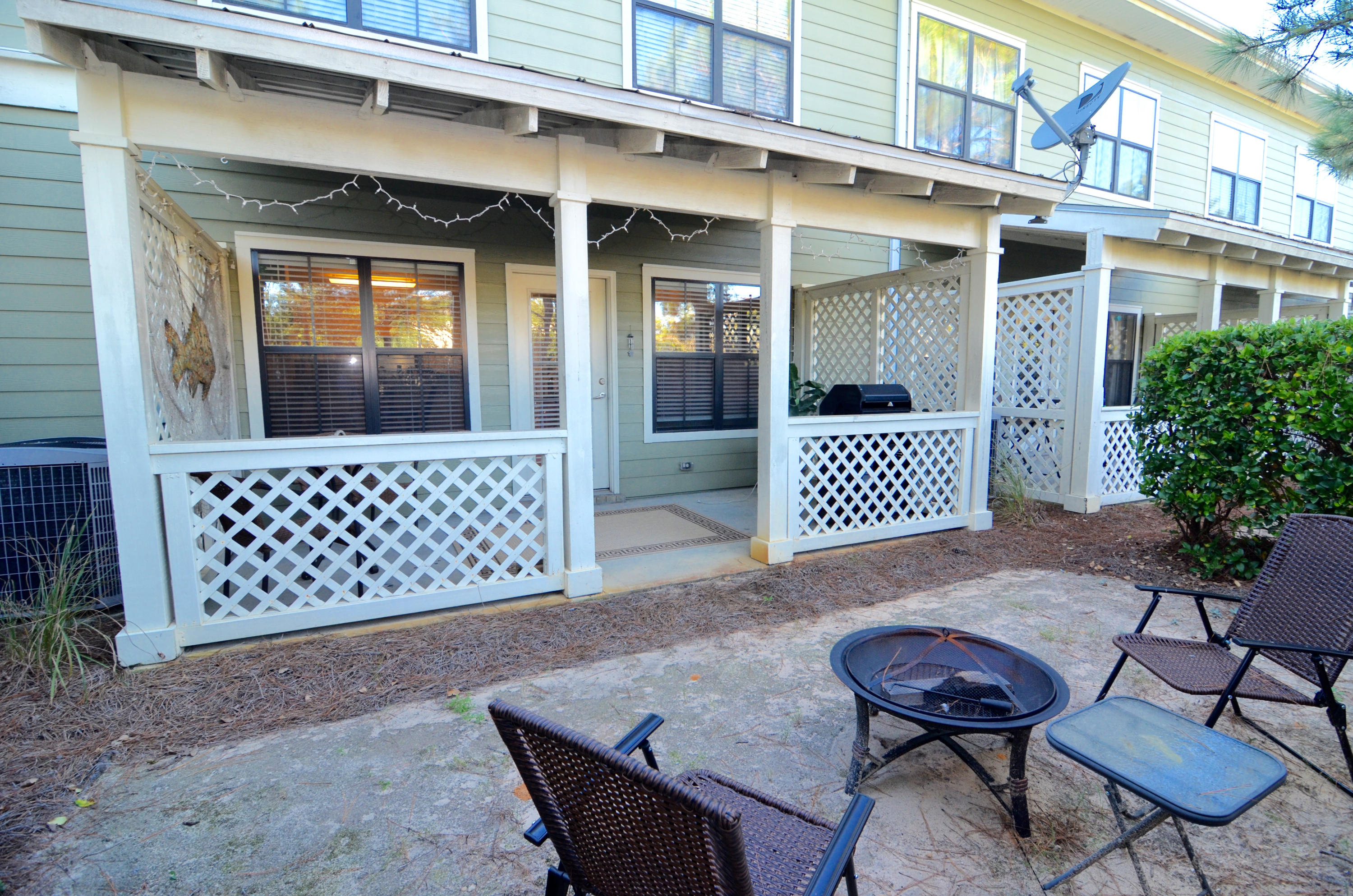 SOUTH HAVEN TOWNHOMES - Residential