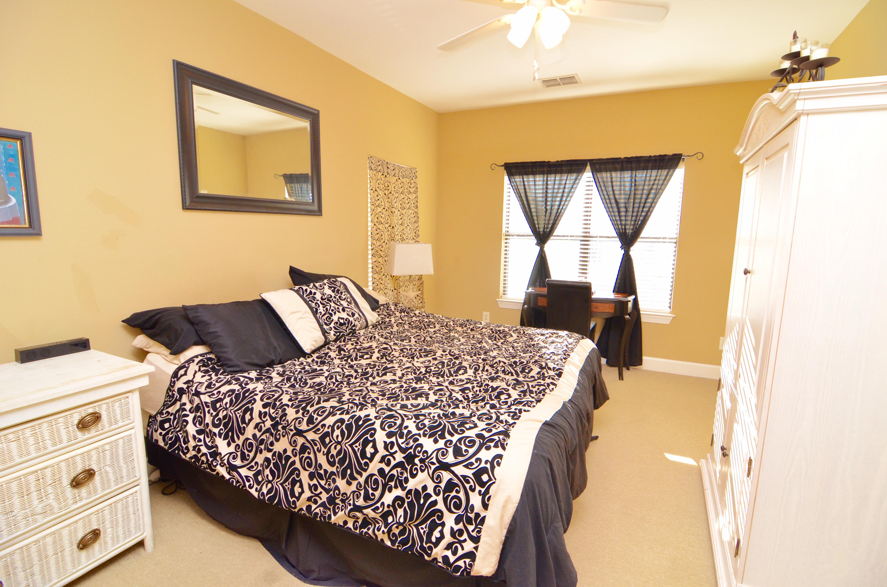 SOUTH HAVEN TOWNHOMES - Residential