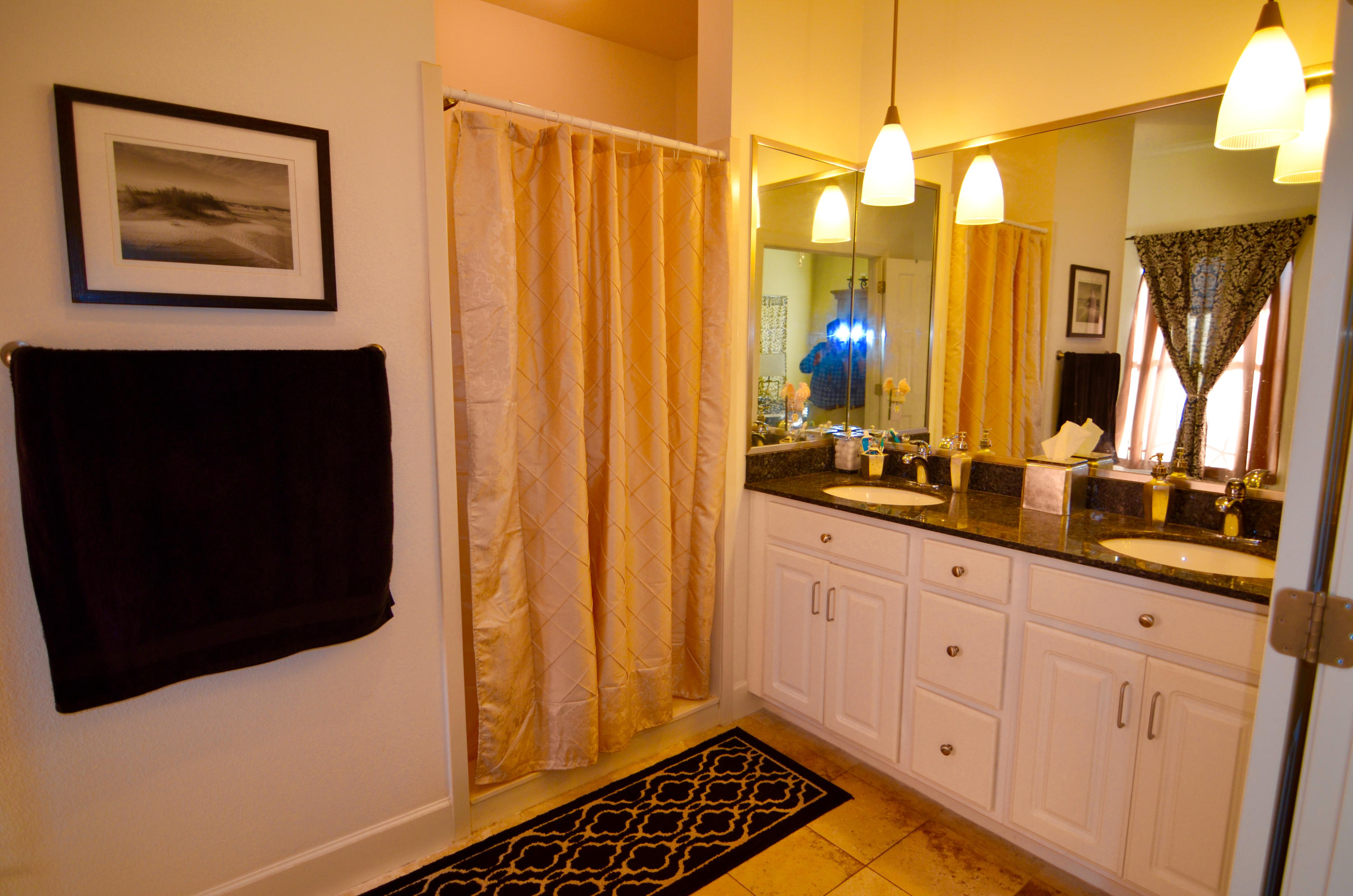 SOUTH HAVEN TOWNHOMES - Residential