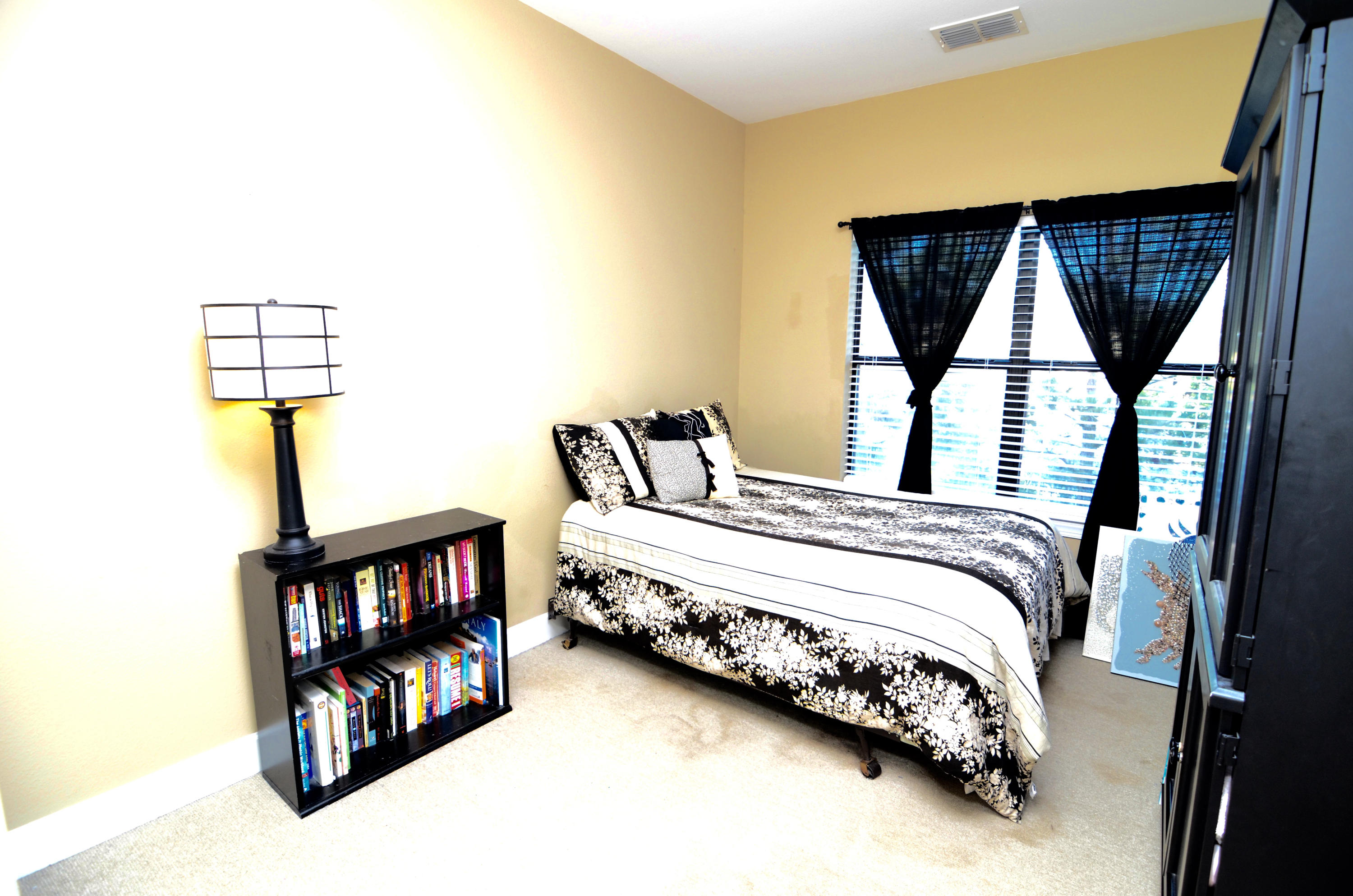 SOUTH HAVEN TOWNHOMES - Residential