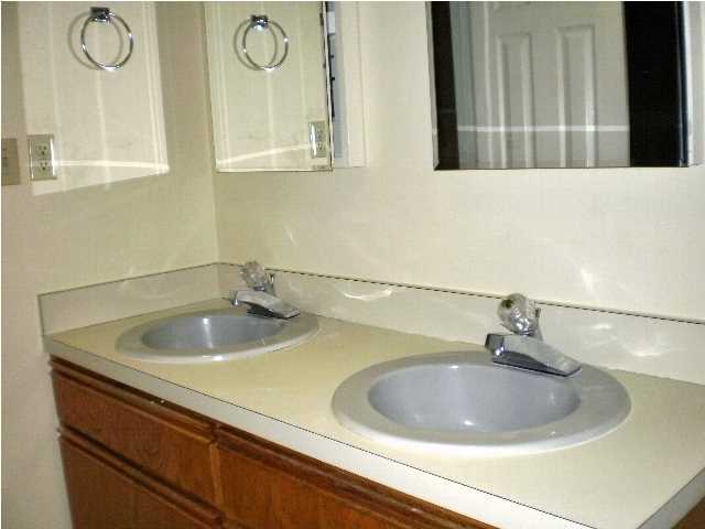 BAYOU WOODS 3RD ADDN - Residential Lease