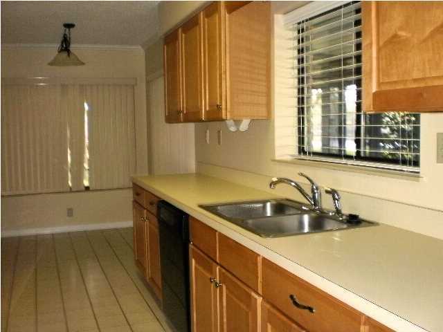BAYOU WOODS 3RD ADDN - Residential Lease
