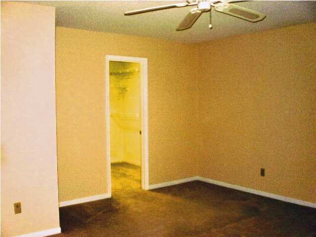BAYOU WOODS 3RD ADDN - Residential Lease