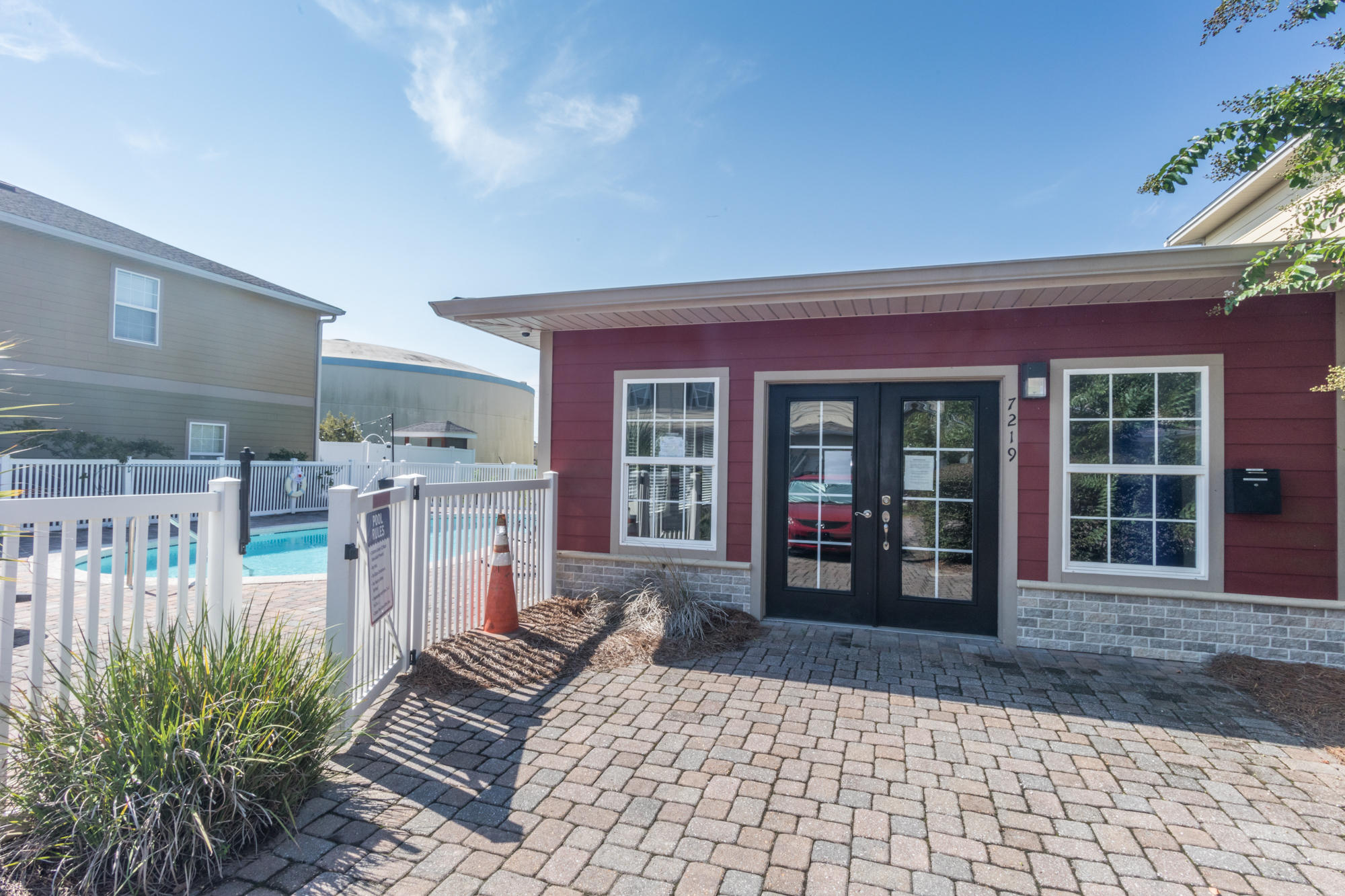 No Name - Residential