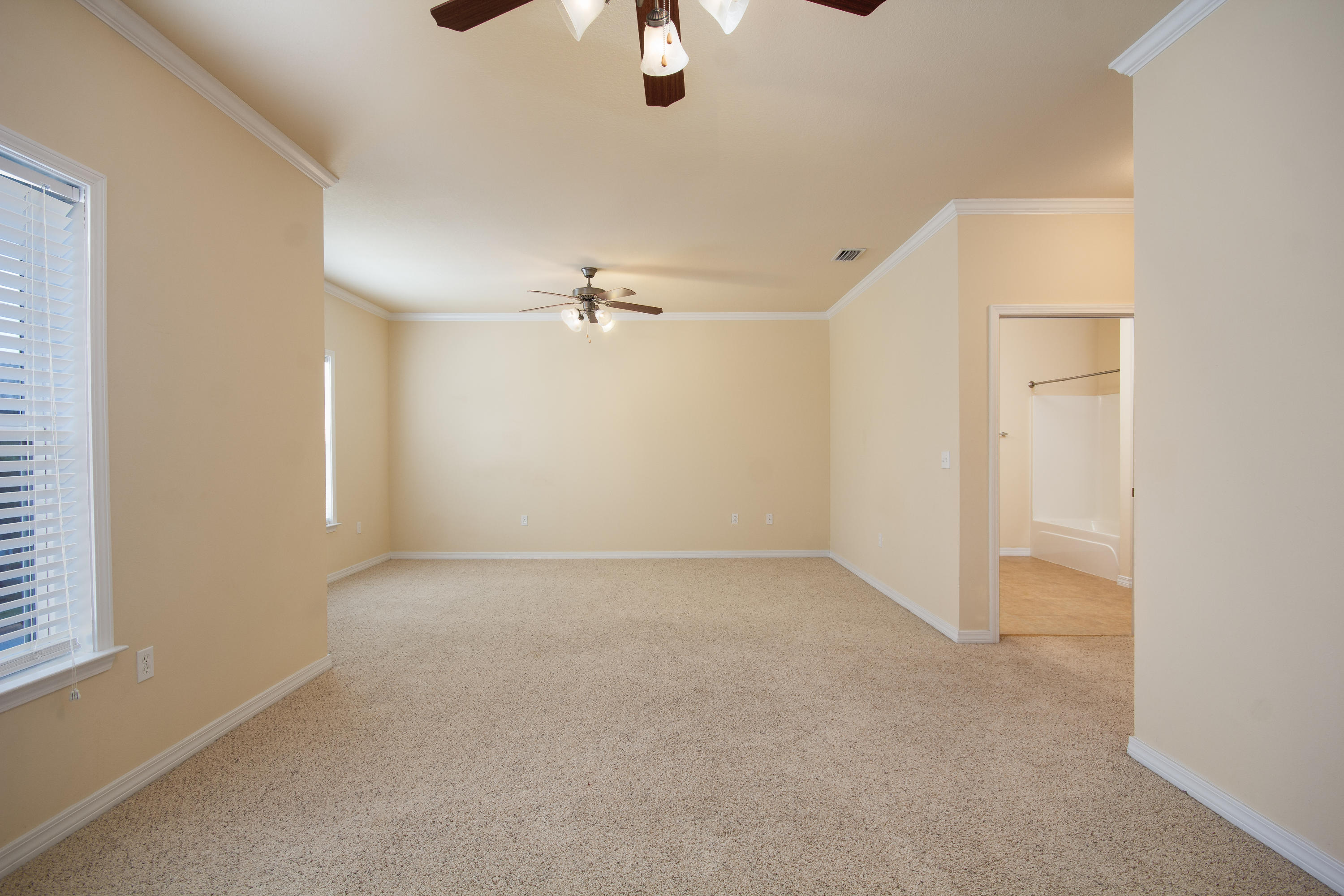 MERIDIAN SQUARE T/H - Residential