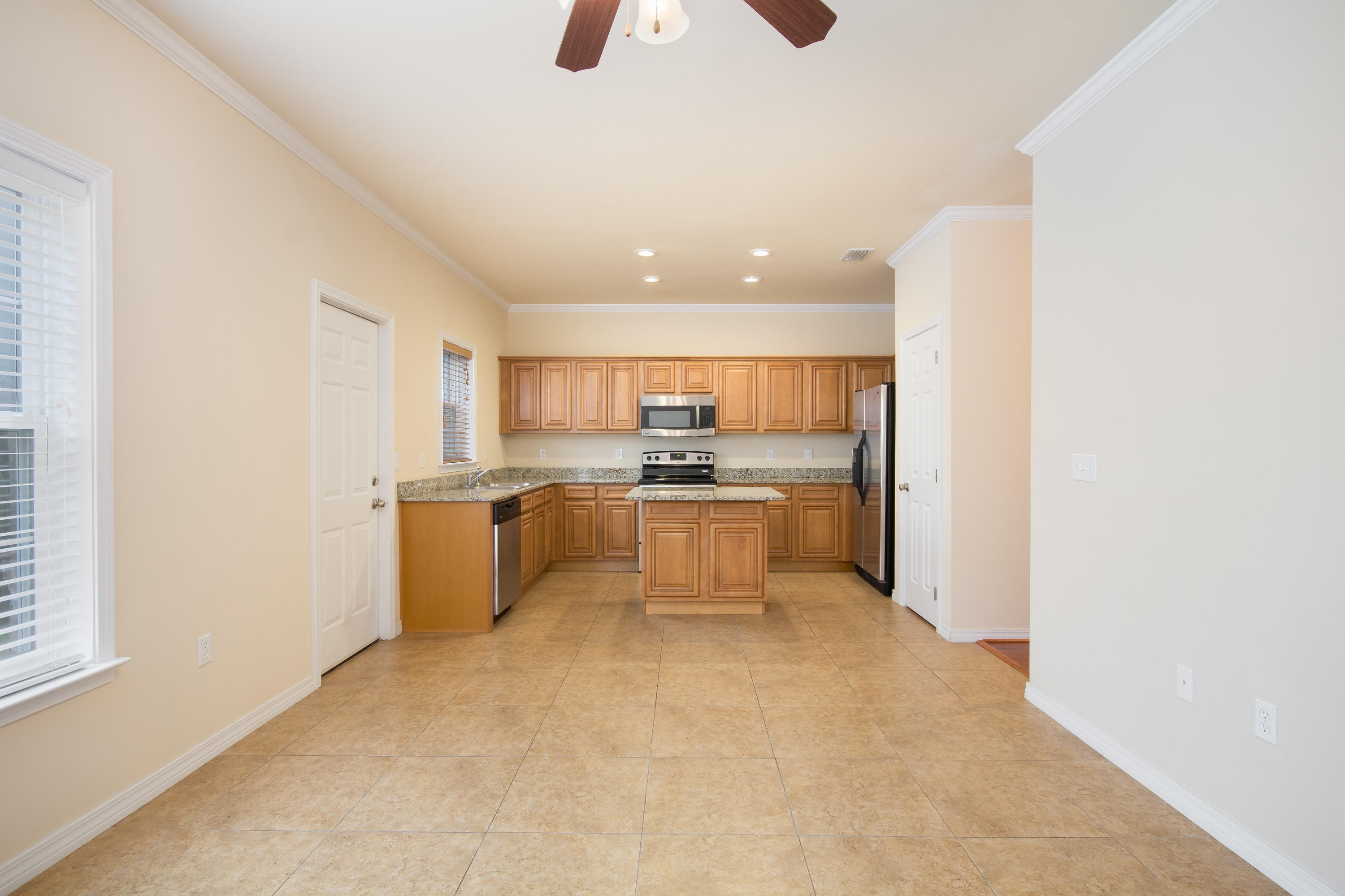 MERIDIAN SQUARE T/H - Residential