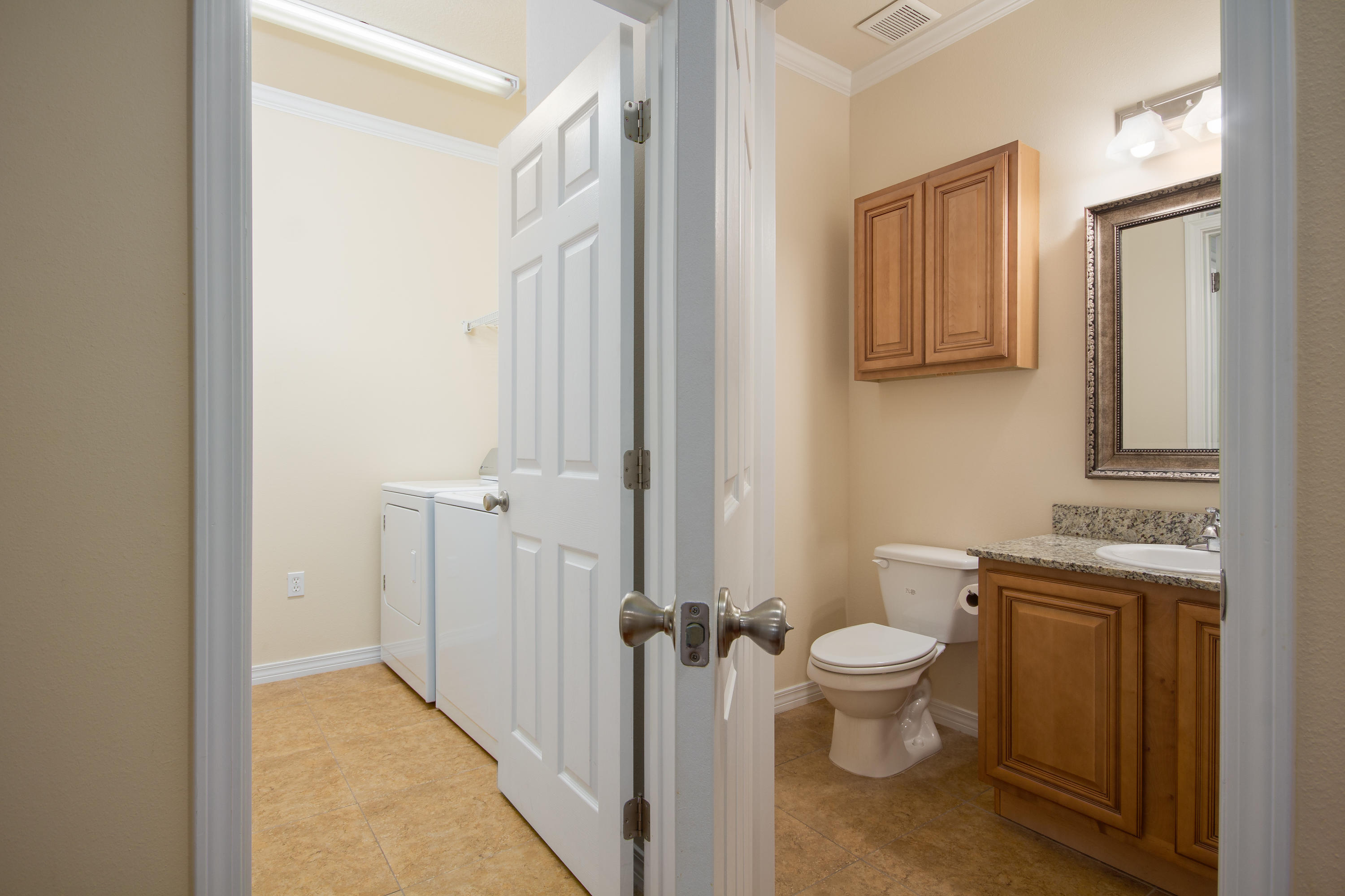 MERIDIAN SQUARE T/H - Residential