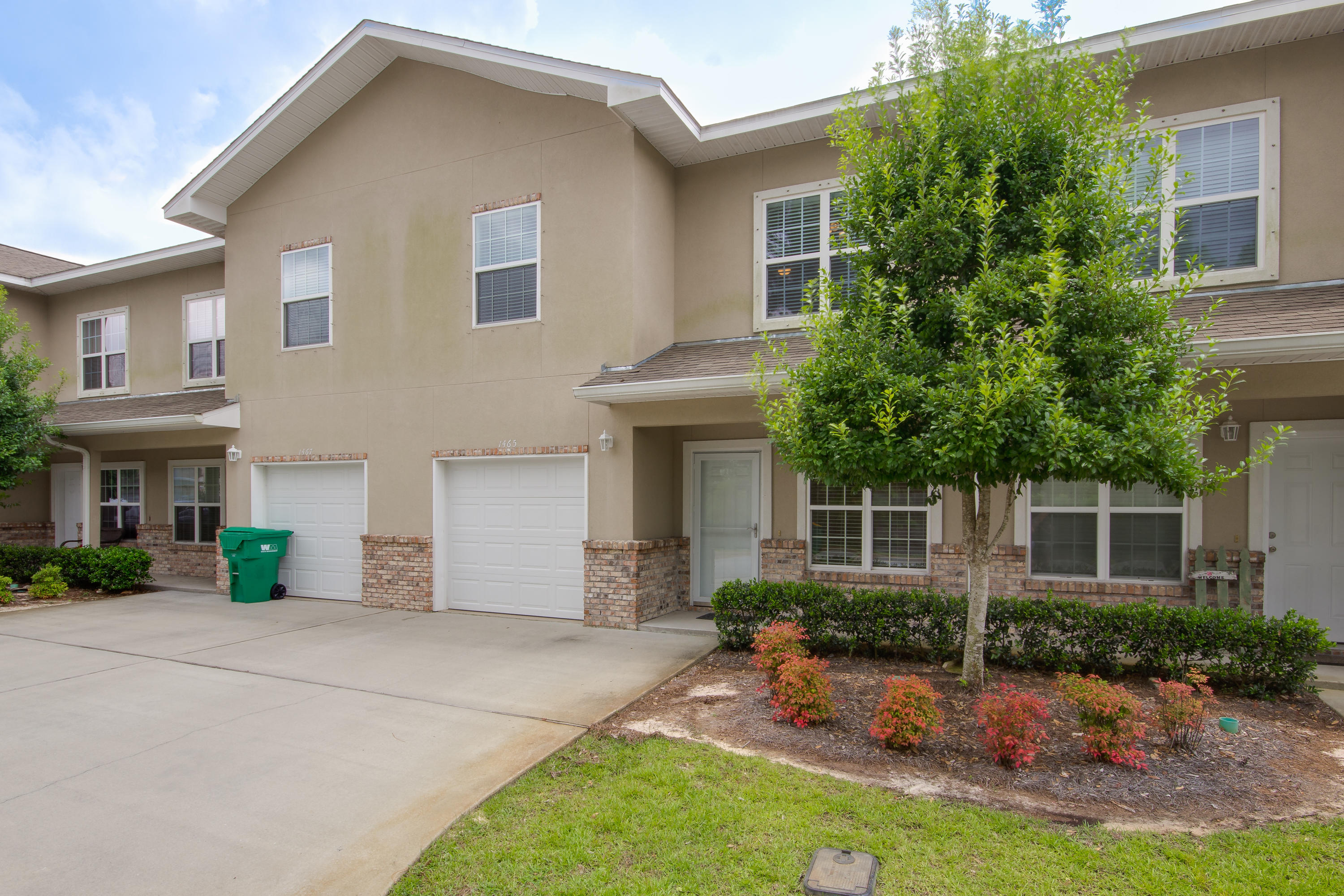 MERIDIAN SQUARE T/H - Residential