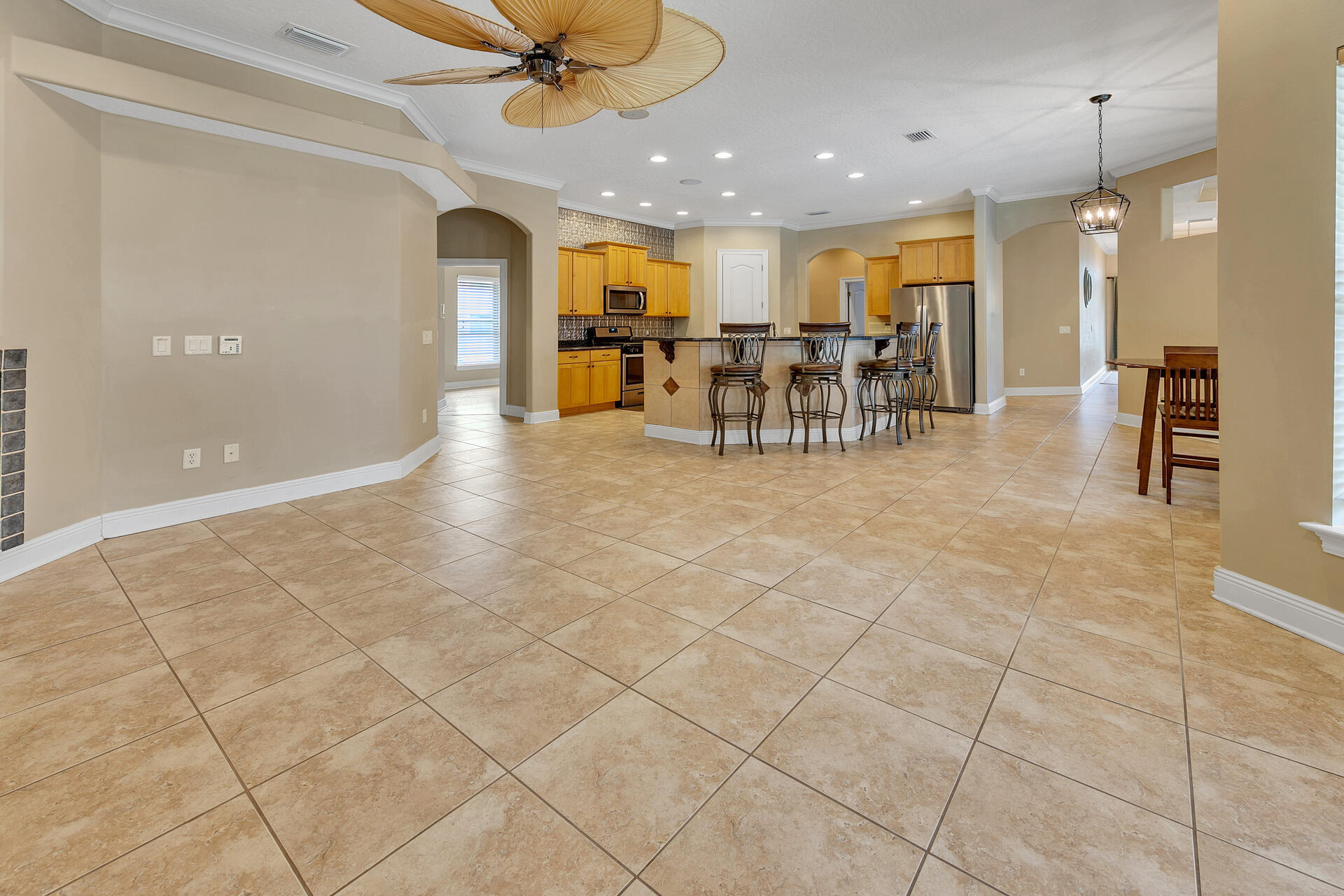 CHARDONNAY ESTATES - Residential