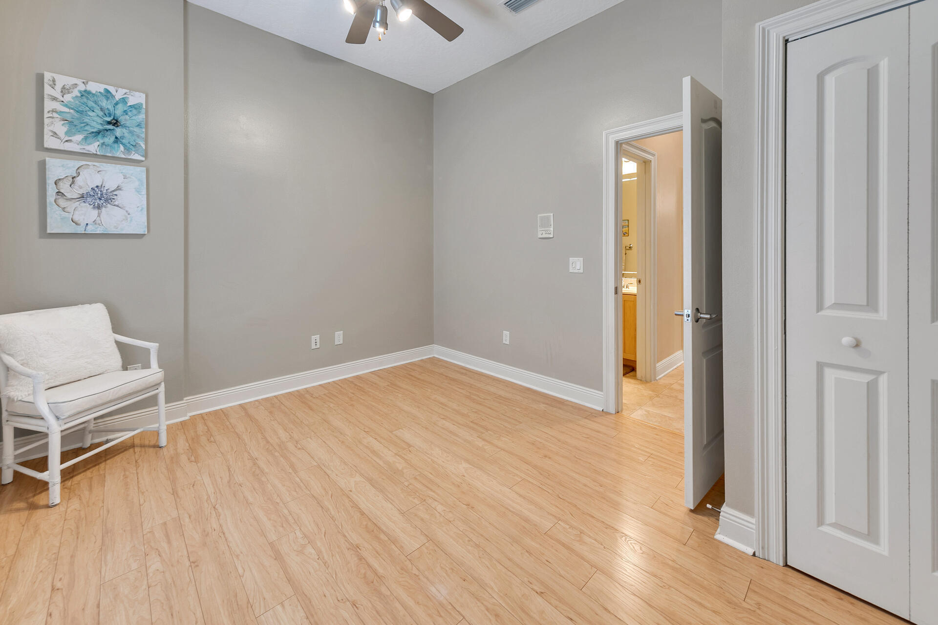 CHARDONNAY ESTATES - Residential