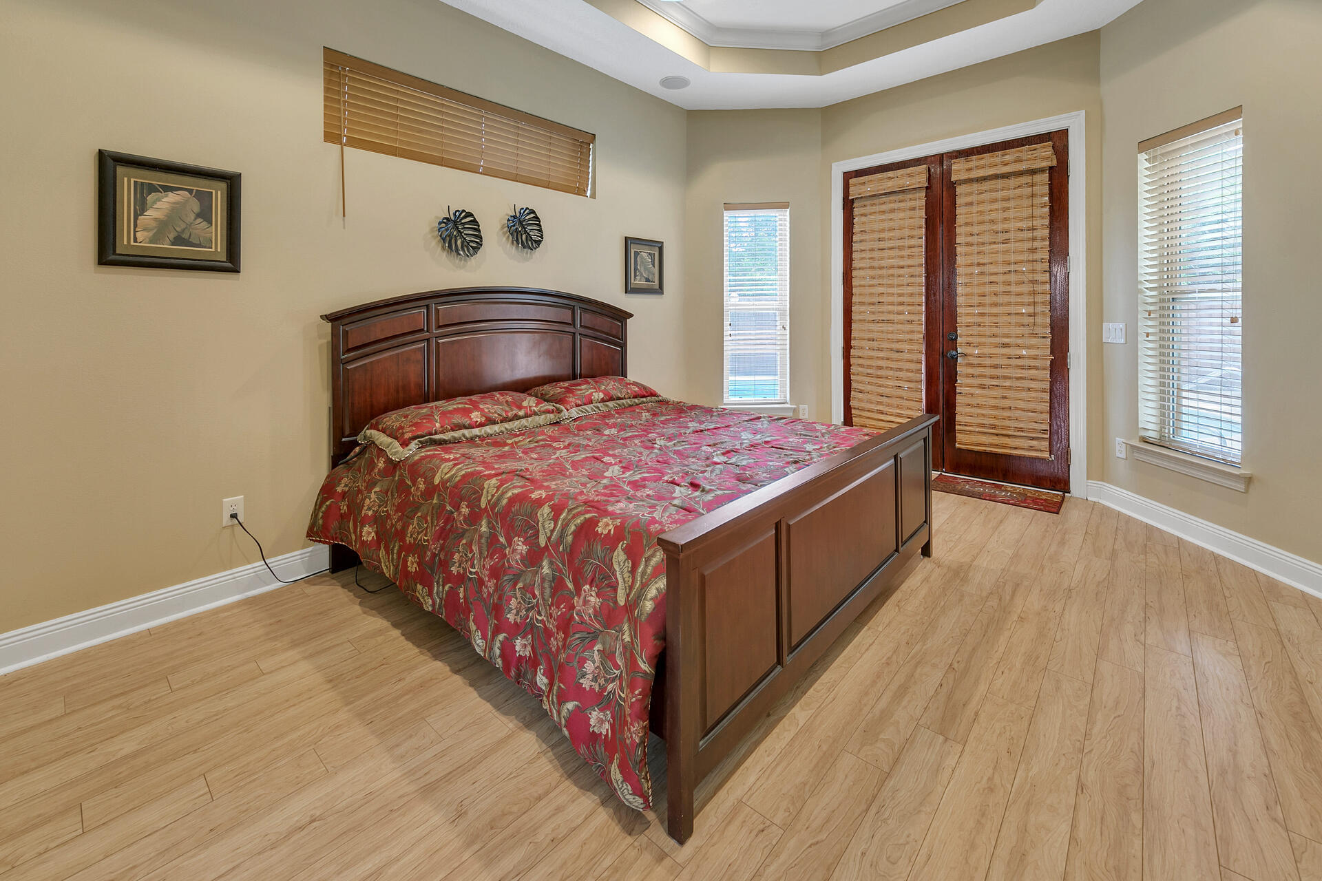 CHARDONNAY ESTATES - Residential