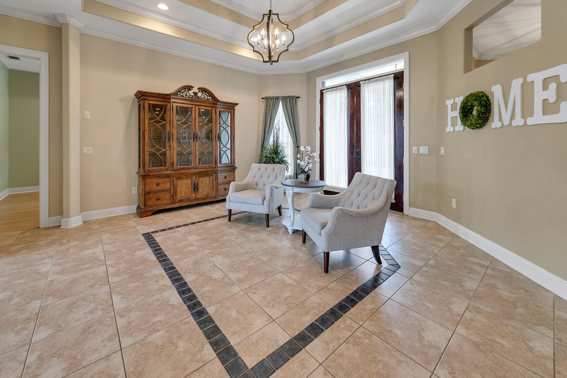 CHARDONNAY ESTATES - Residential