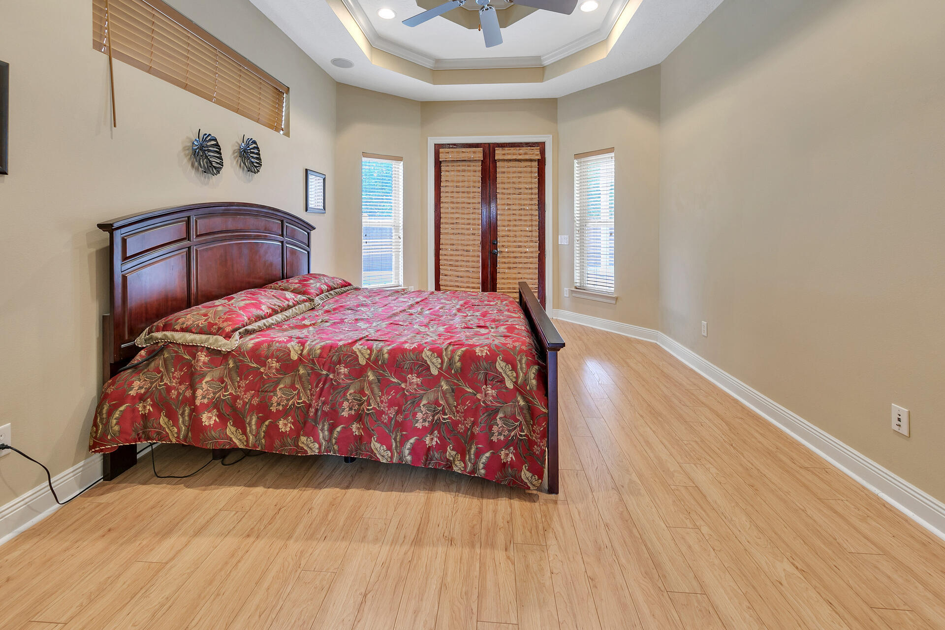 CHARDONNAY ESTATES - Residential