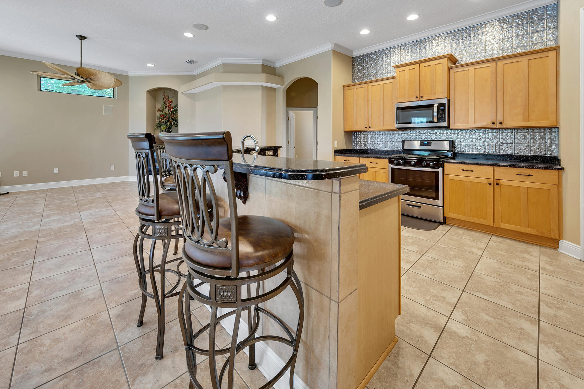 CHARDONNAY ESTATES - Residential