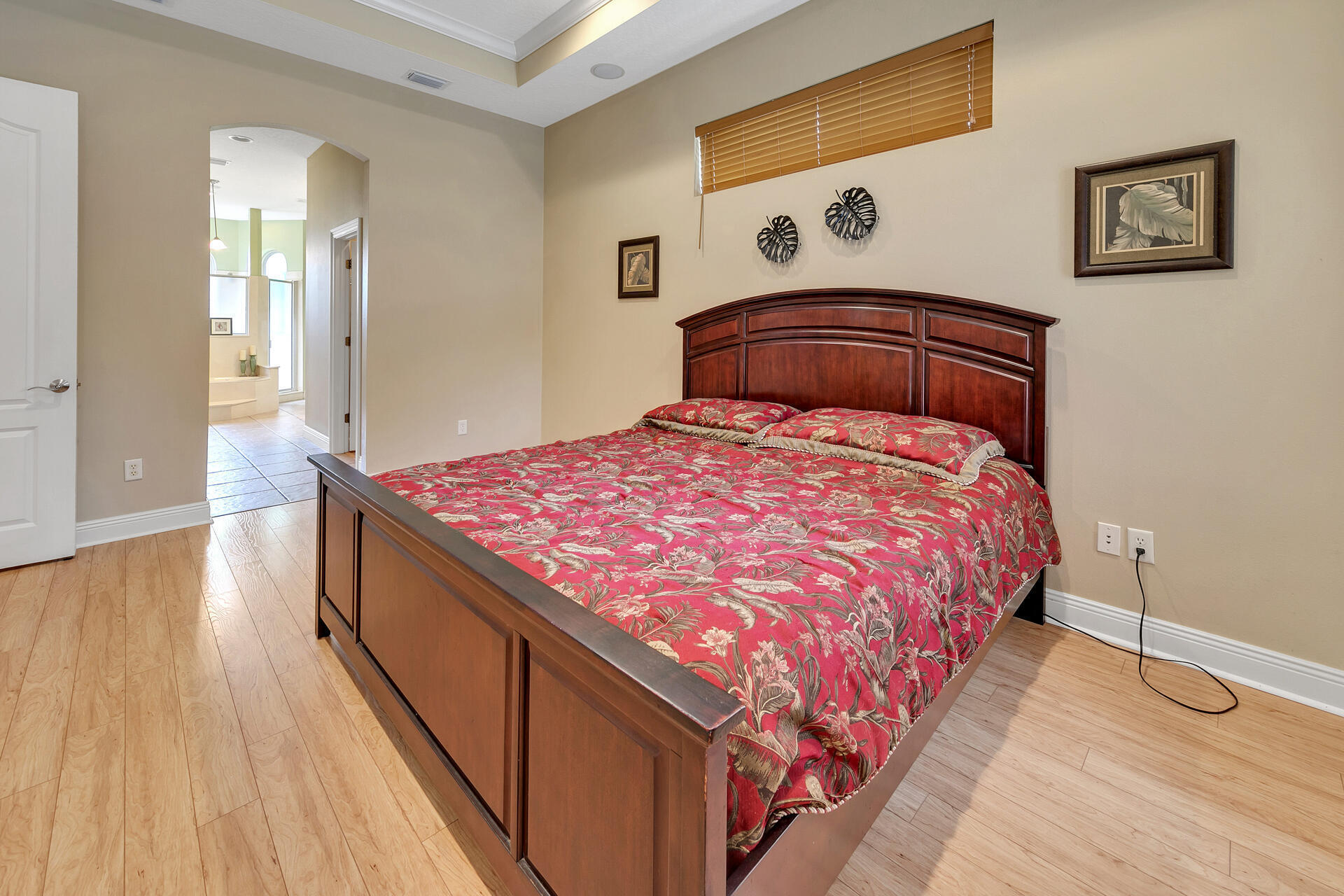 CHARDONNAY ESTATES - Residential