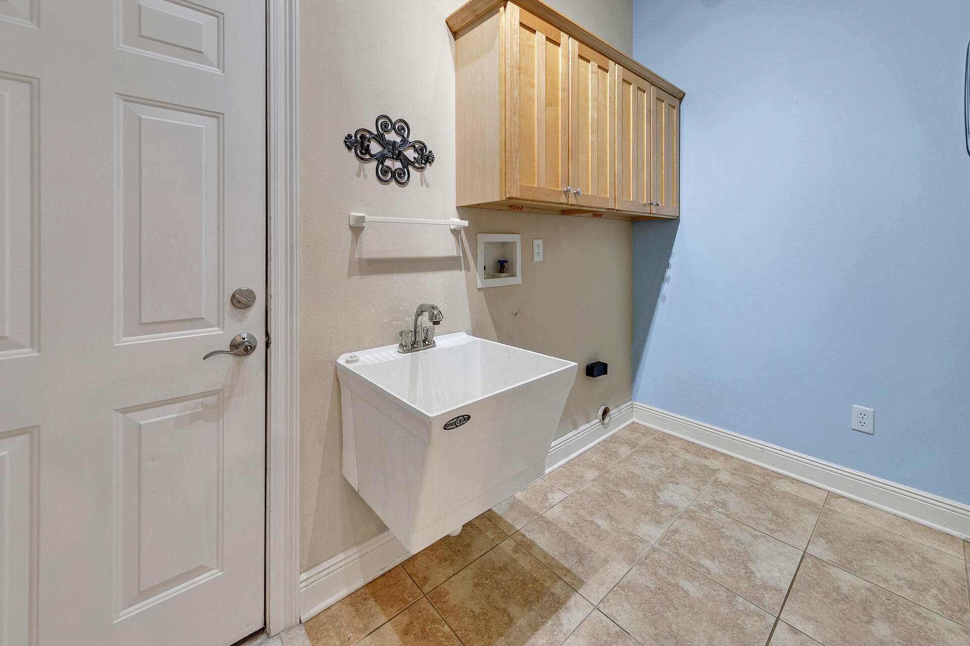 CHARDONNAY ESTATES - Residential