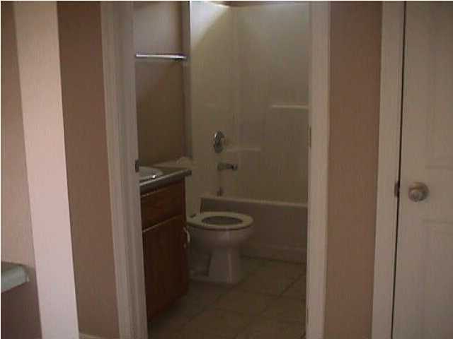 AUBURN ACRES - Residential Lease