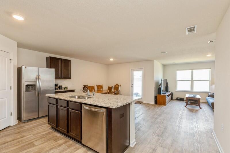 REDSTONE COMMONS - Residential