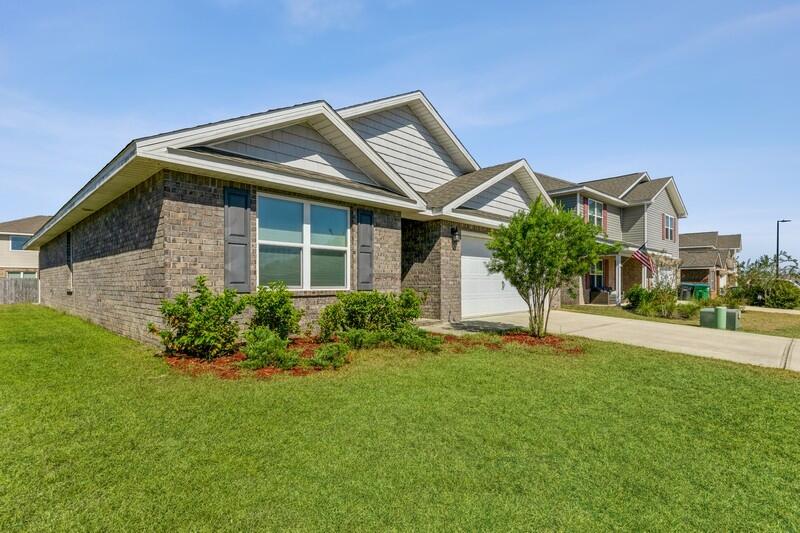 REDSTONE COMMONS - Residential