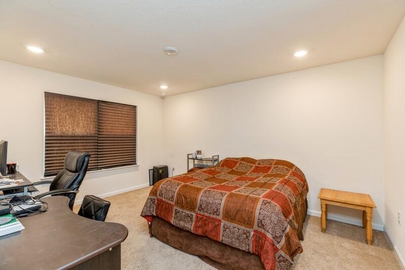 REDSTONE COMMONS - Residential