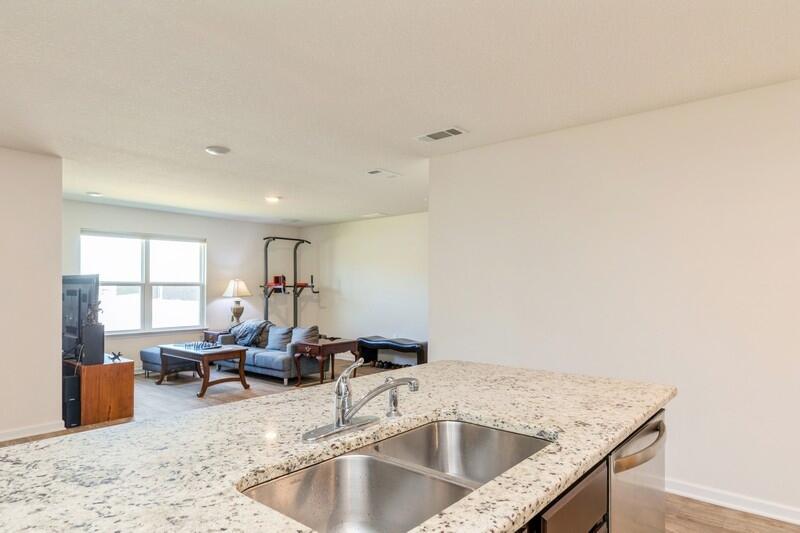 REDSTONE COMMONS - Residential