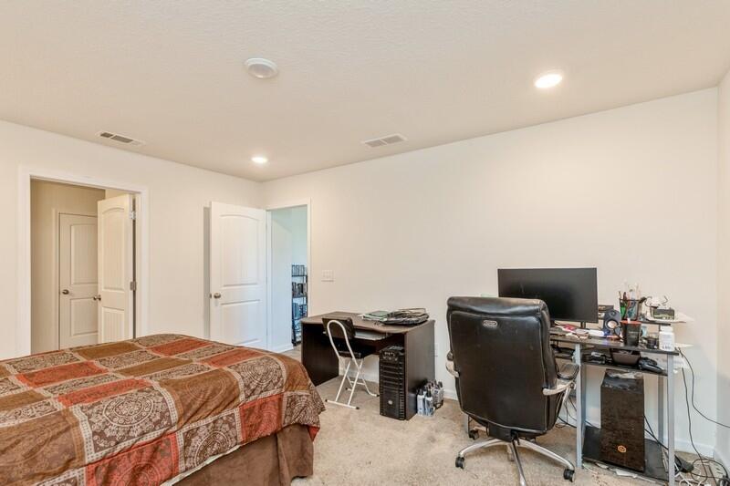 REDSTONE COMMONS - Residential