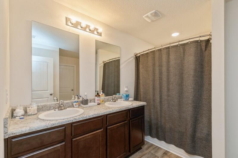 REDSTONE COMMONS - Residential