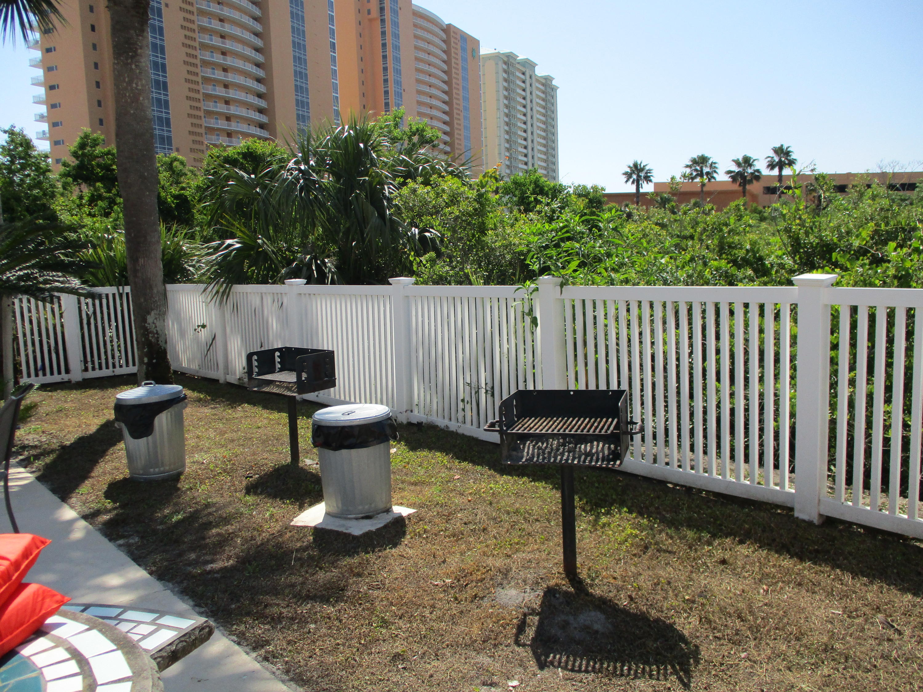 PEACHTREE PLACE 1 CONDO - Residential