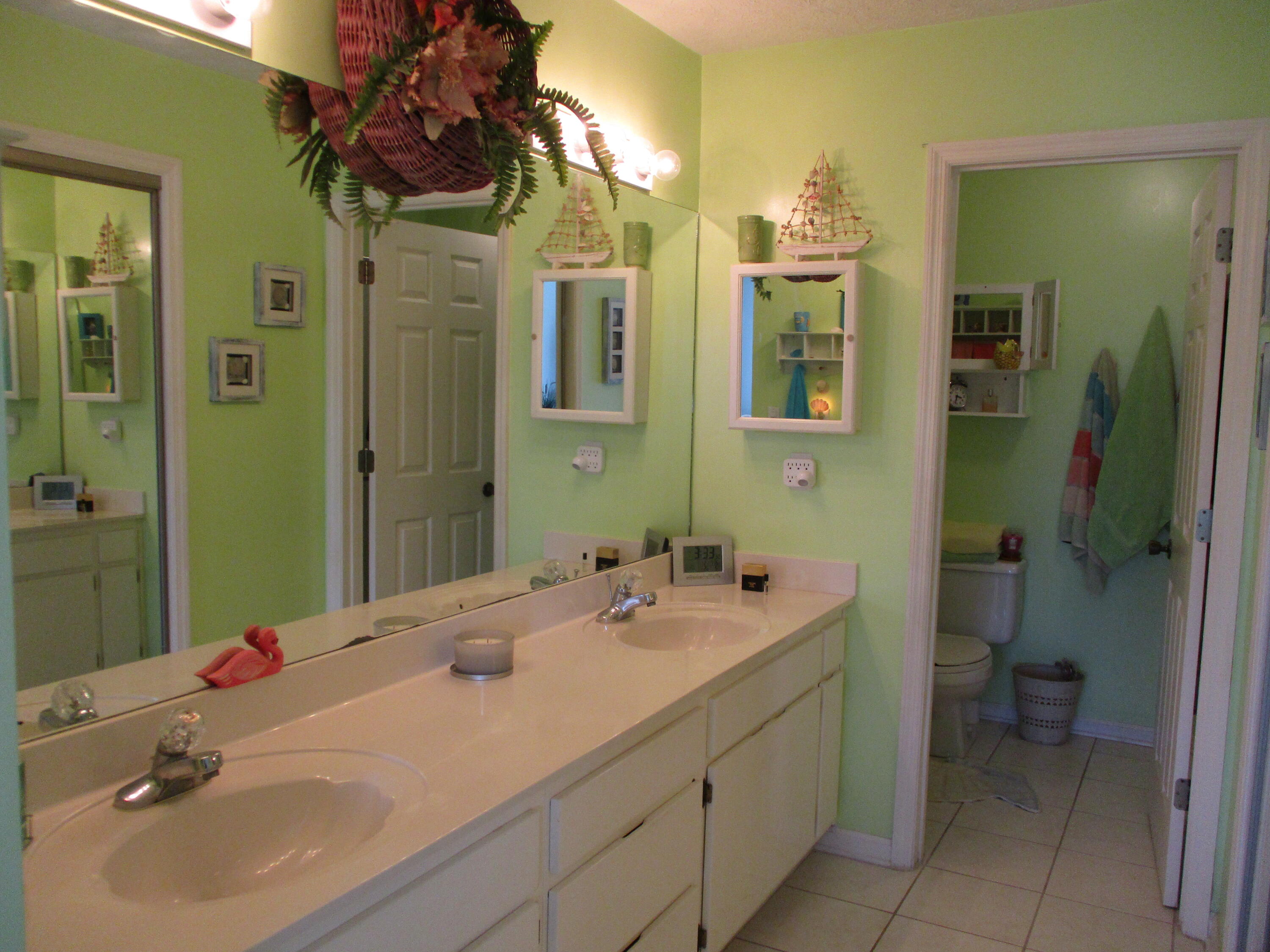 PEACHTREE PLACE 1 CONDO - Residential