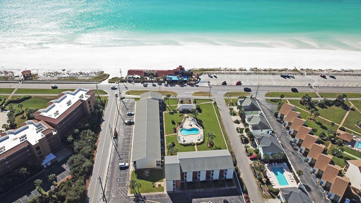 TRADEWIND CONDOS - Residential