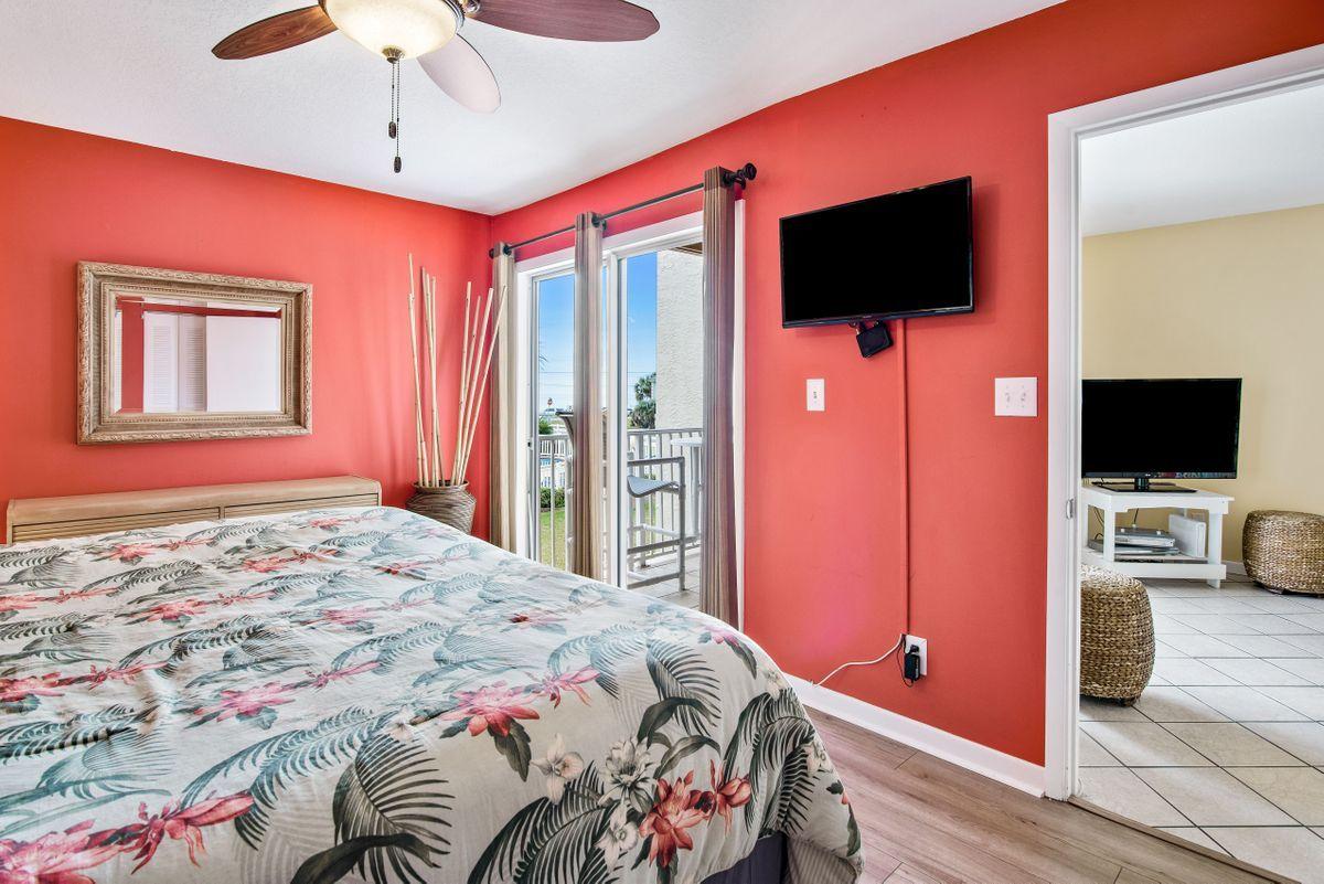 TRADEWIND CONDOS - Residential