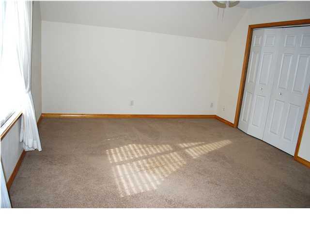 WOODLAND SHORES - Residential