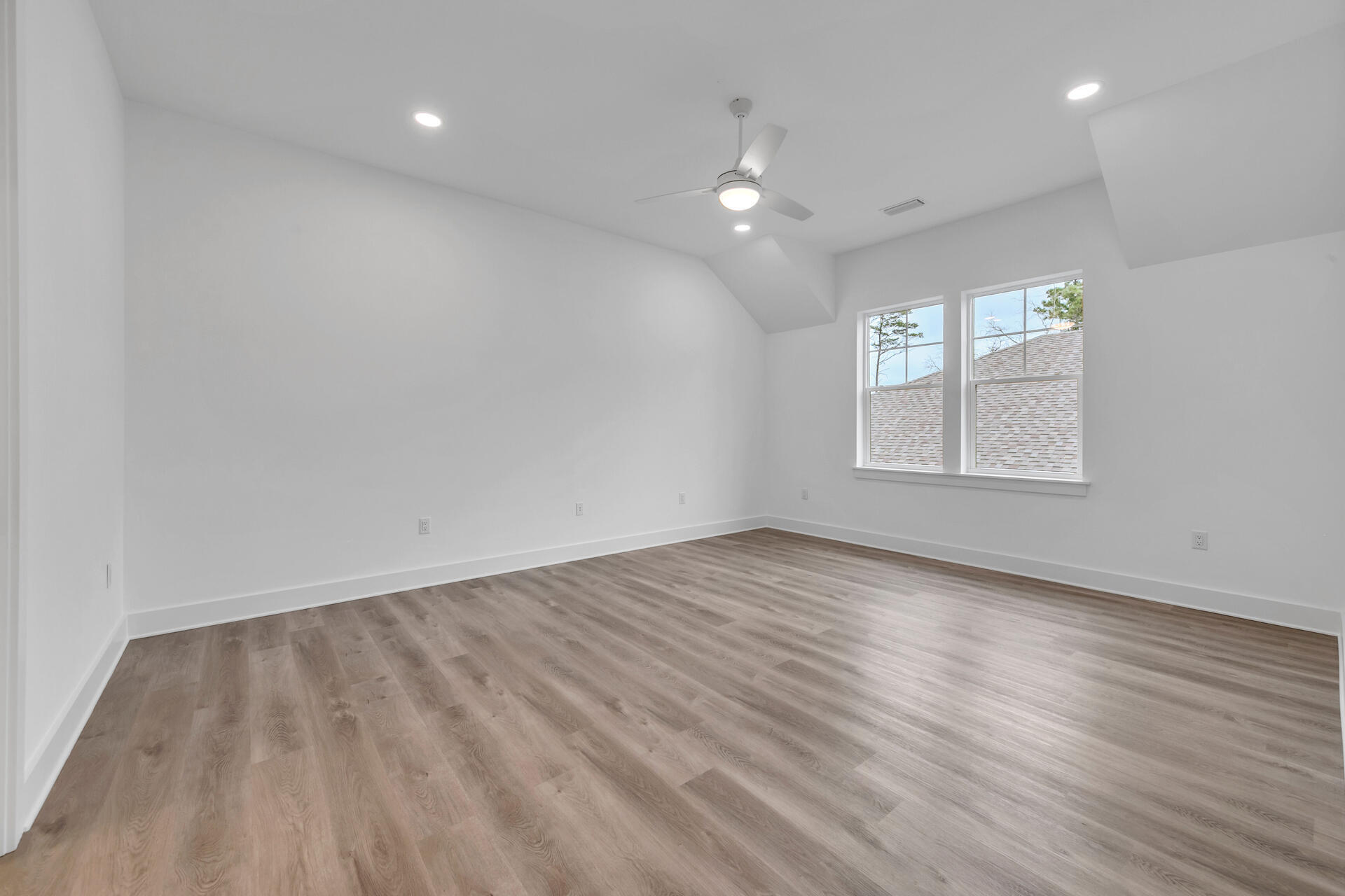 Deer Moss Creek - Residential