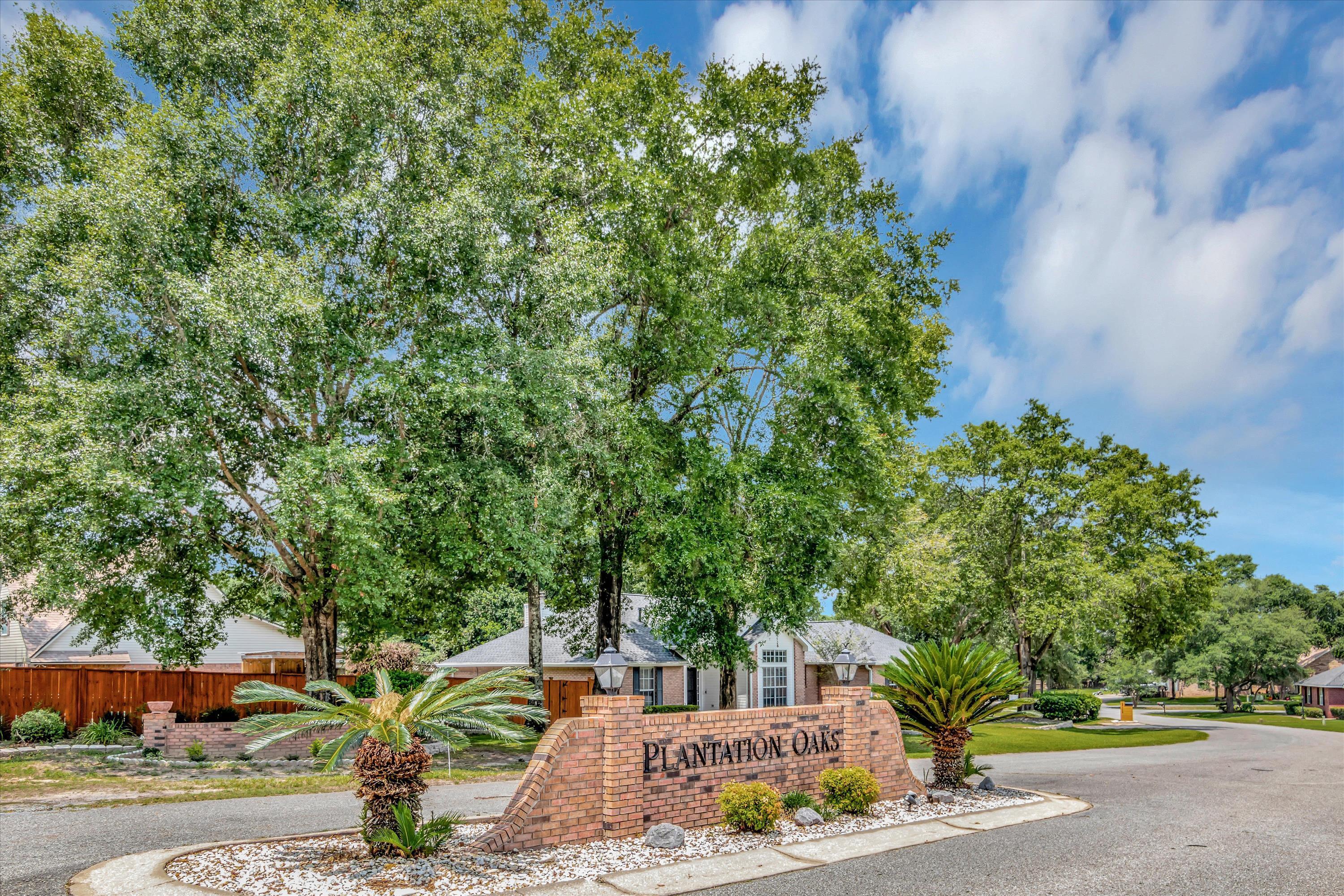 PLANTATION OAKS S/D - Residential