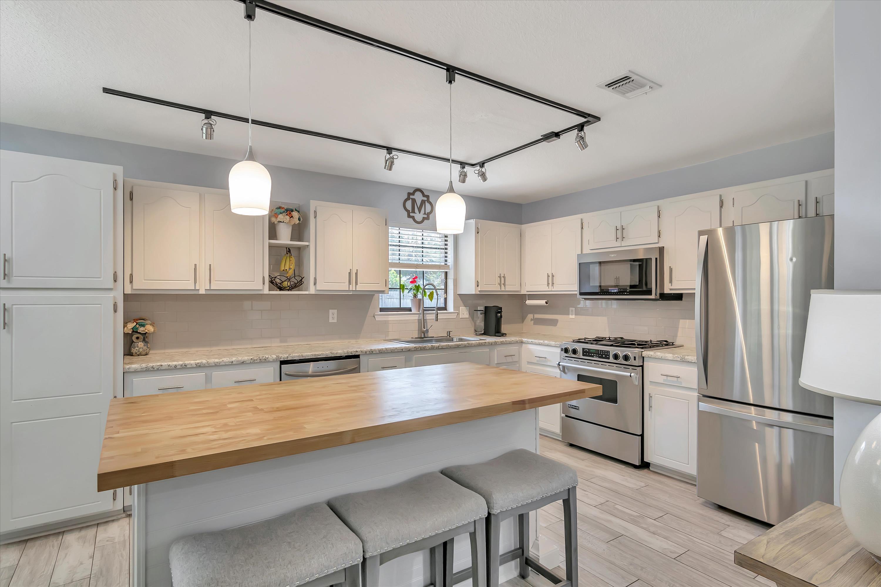 PLANTATION OAKS S/D - Residential