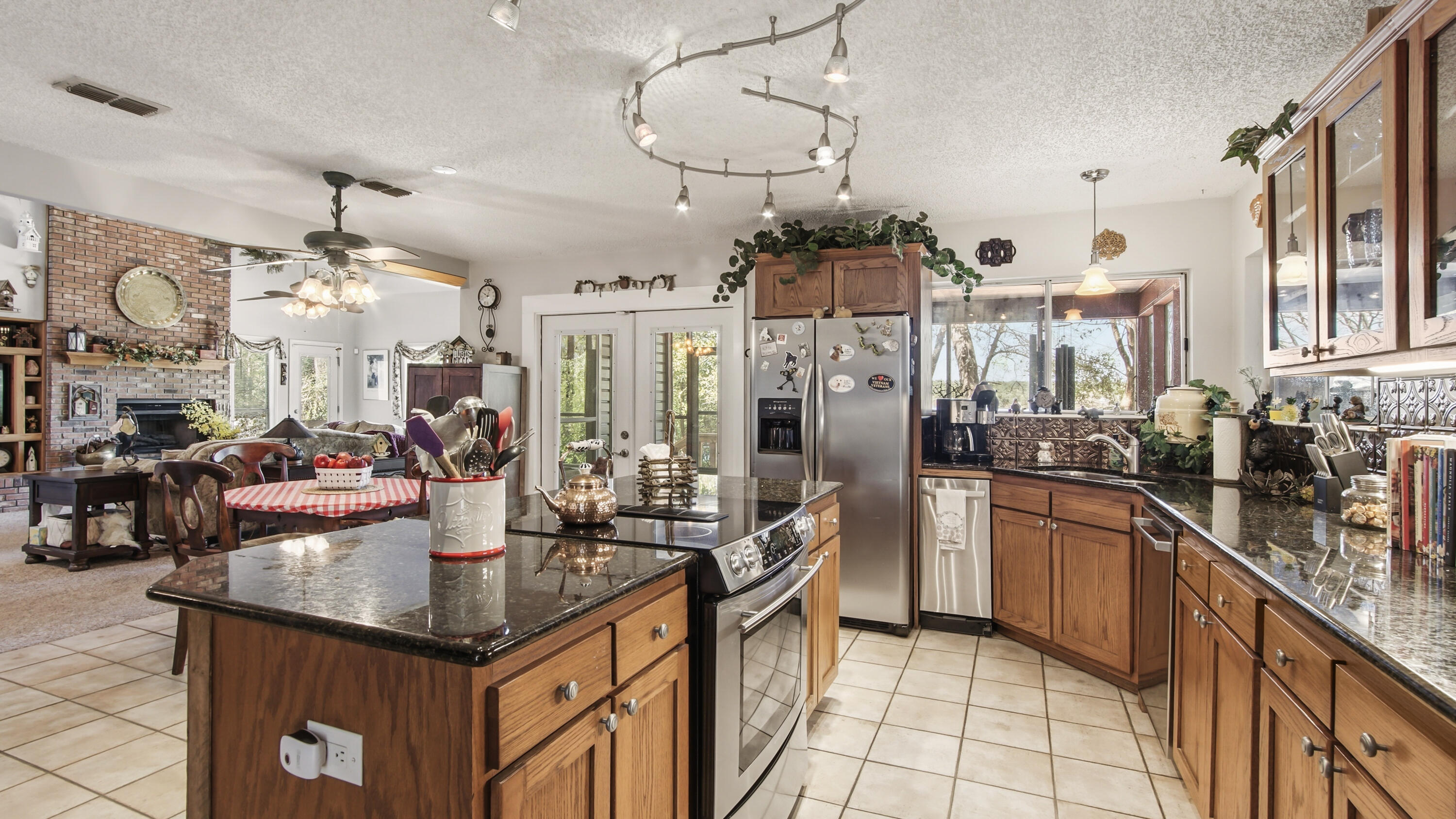 SPRING LAKE ESTATES - Residential