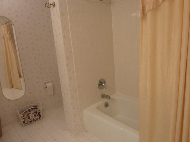 SHORELINE GARDENS T/H - Residential