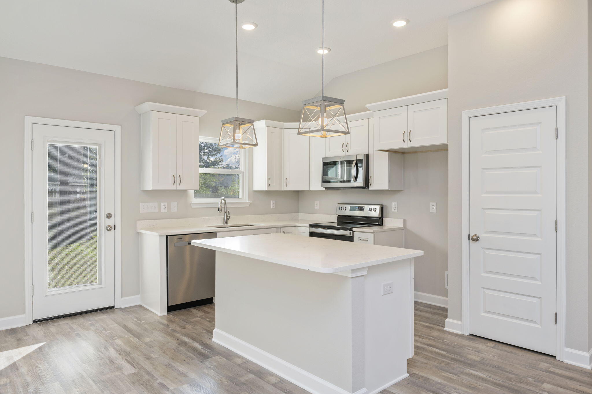 QUIET OAKS S/D - Residential