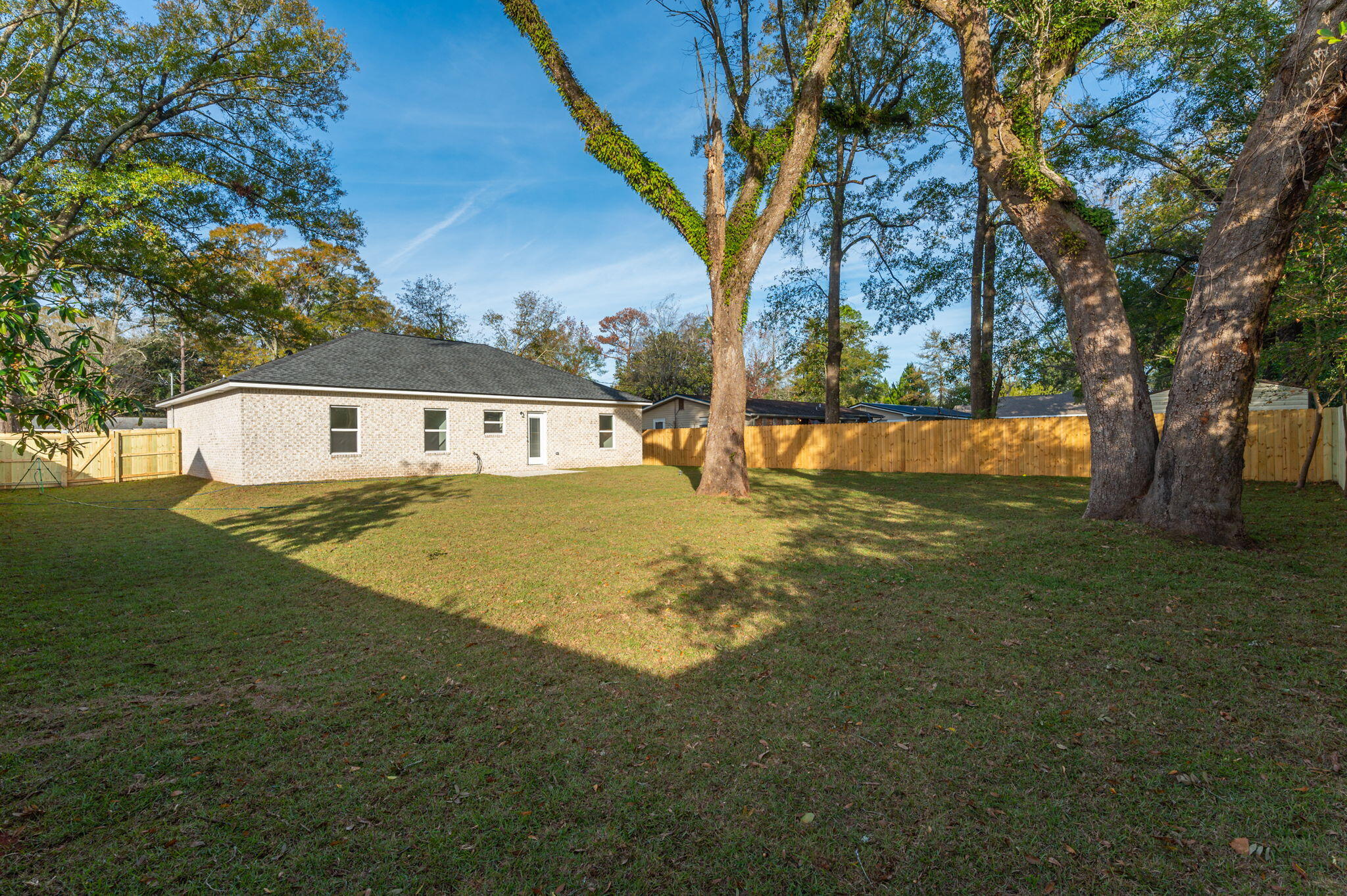 QUIET OAKS S/D - Residential