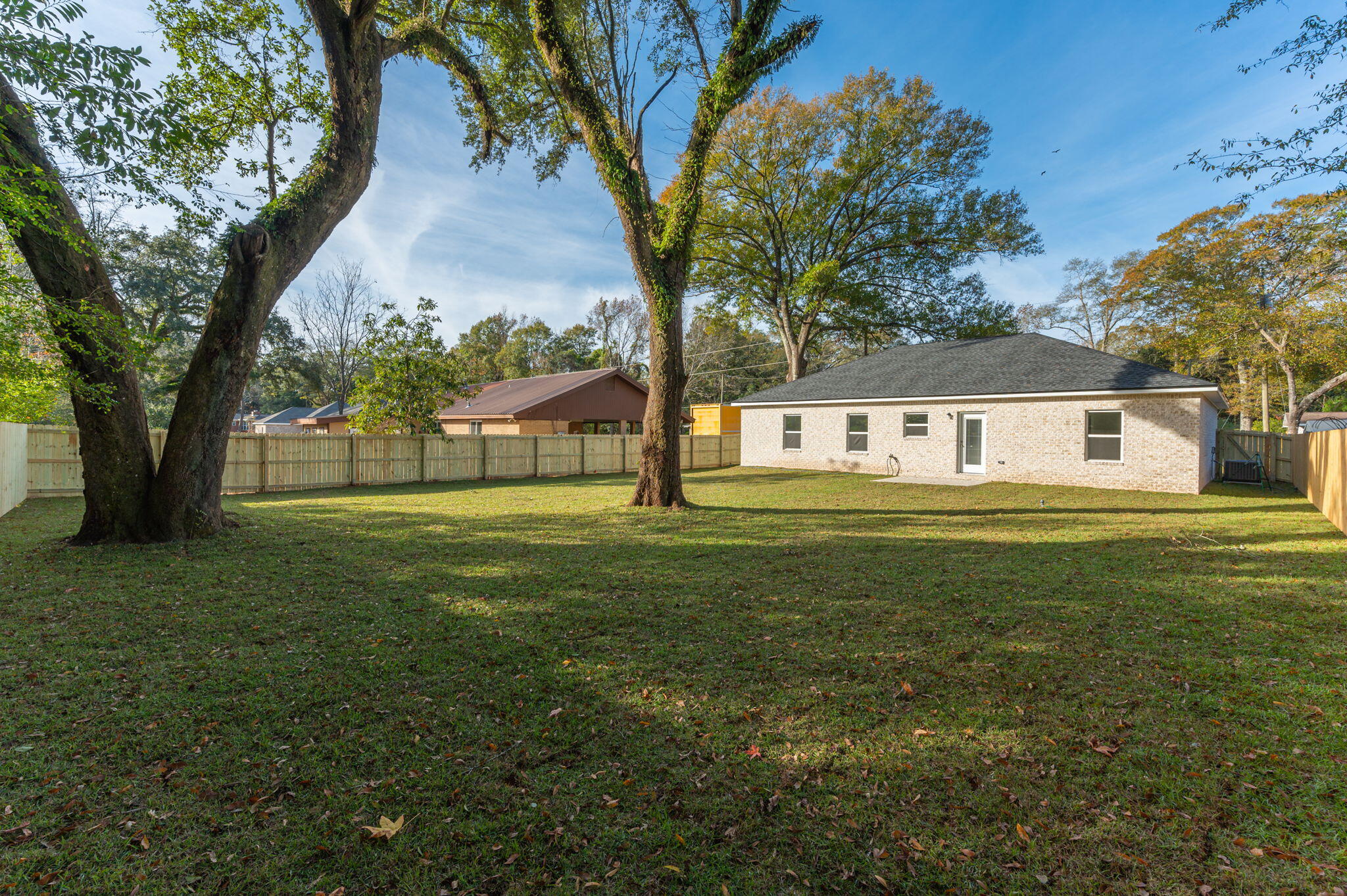 QUIET OAKS S/D - Residential