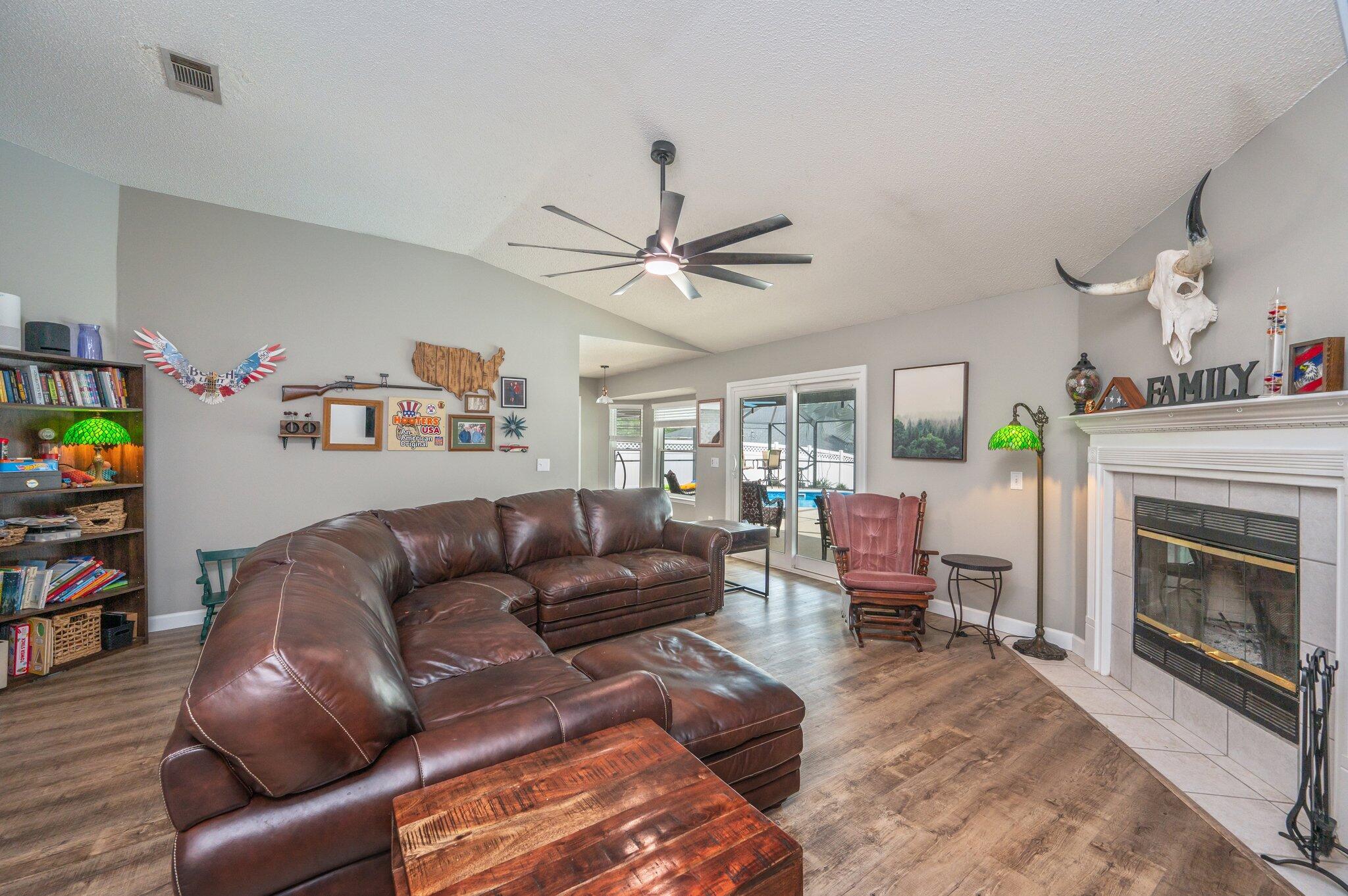 WESTVIEW ESTATES PH 1 - Residential