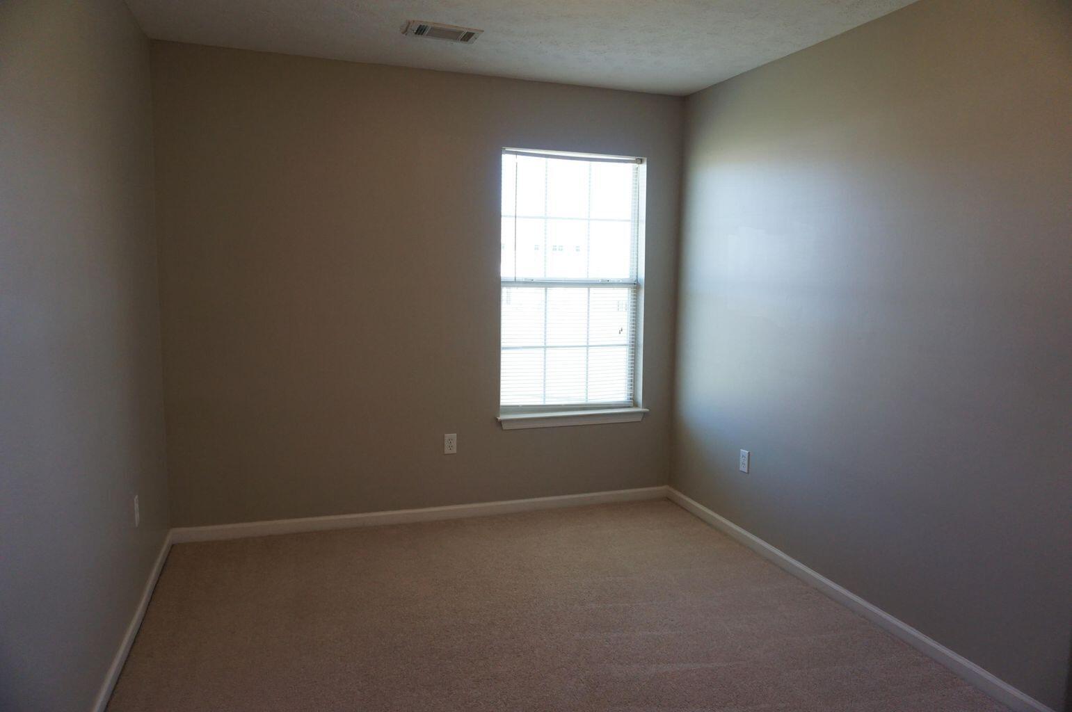 ROLLING PINES - Residential