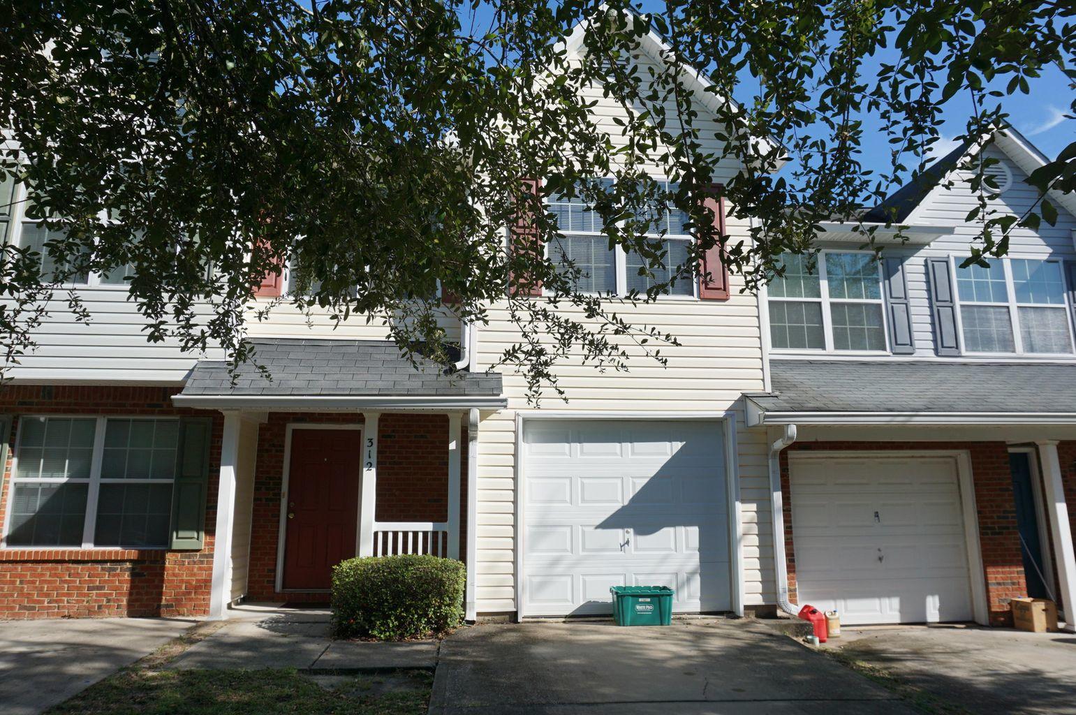 ROLLING PINES - Residential